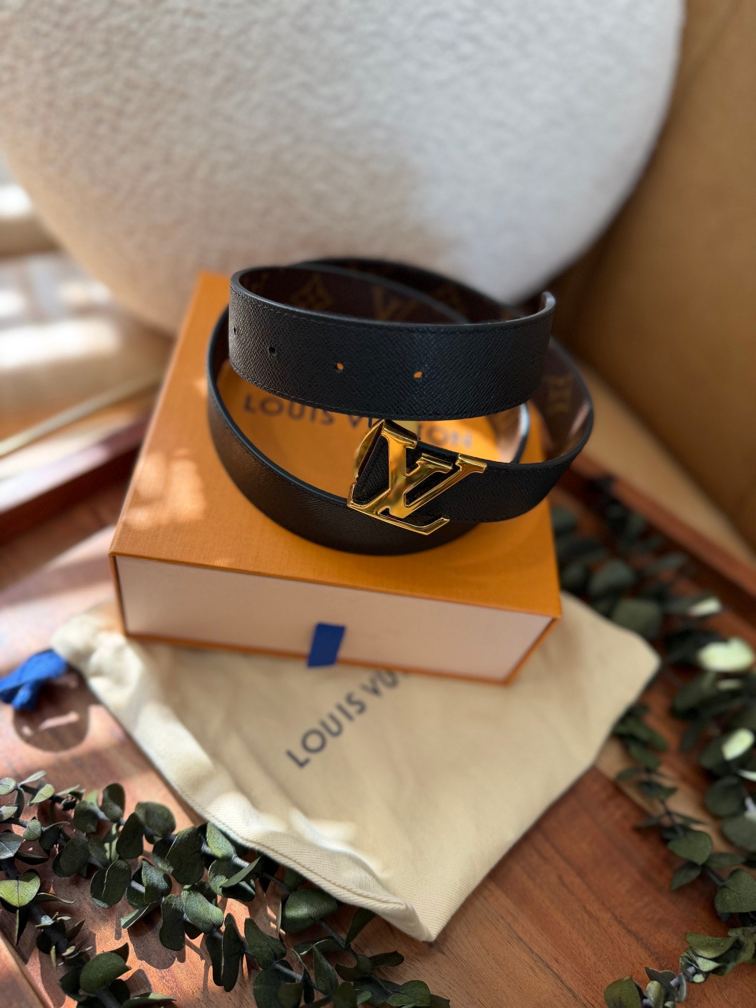 Louis Vuitton Monogram & Black Leather LV Initiales Reversible Belt Size 80/32