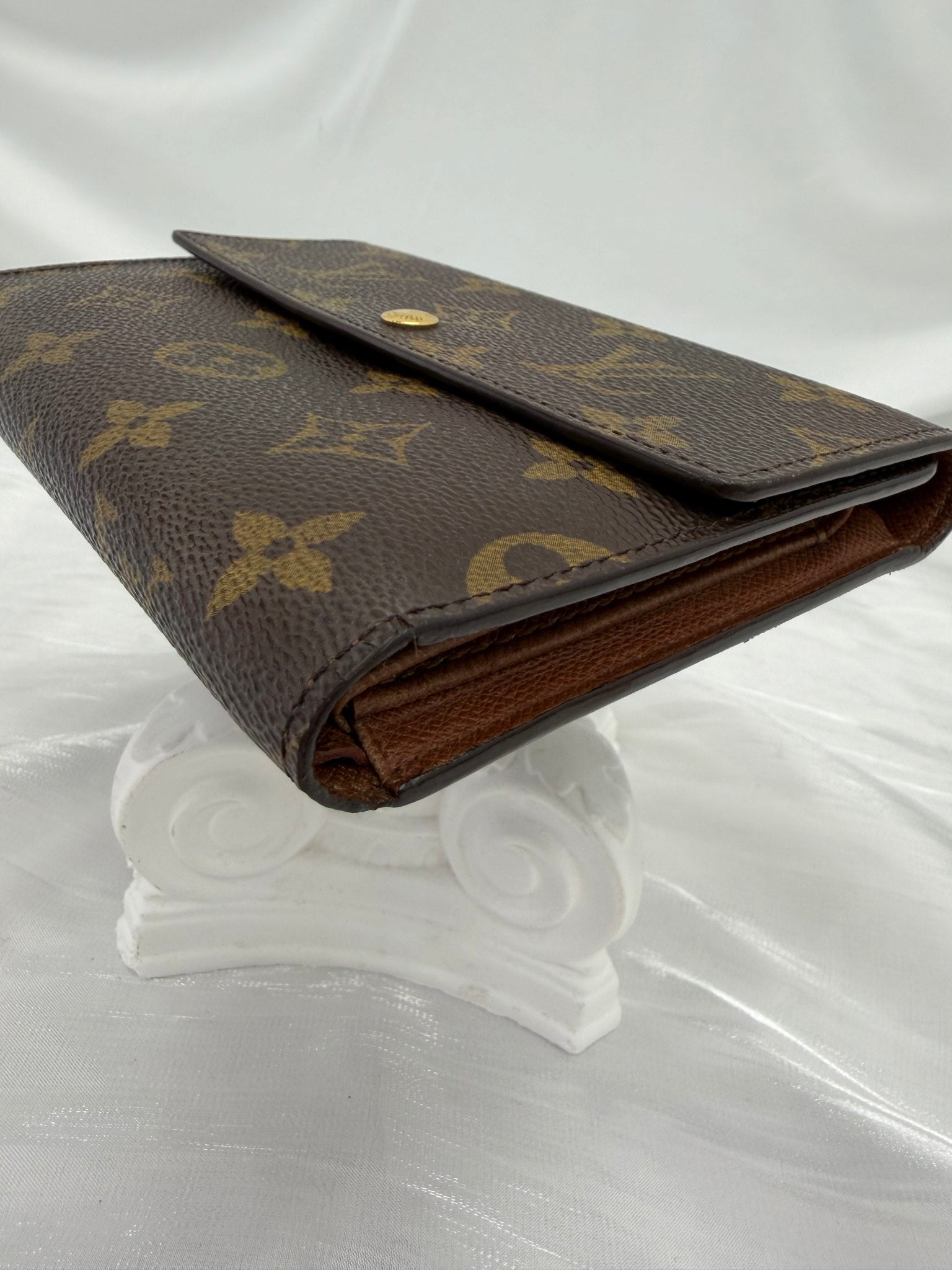 Louis Vuitton Monogram Etui Wallet