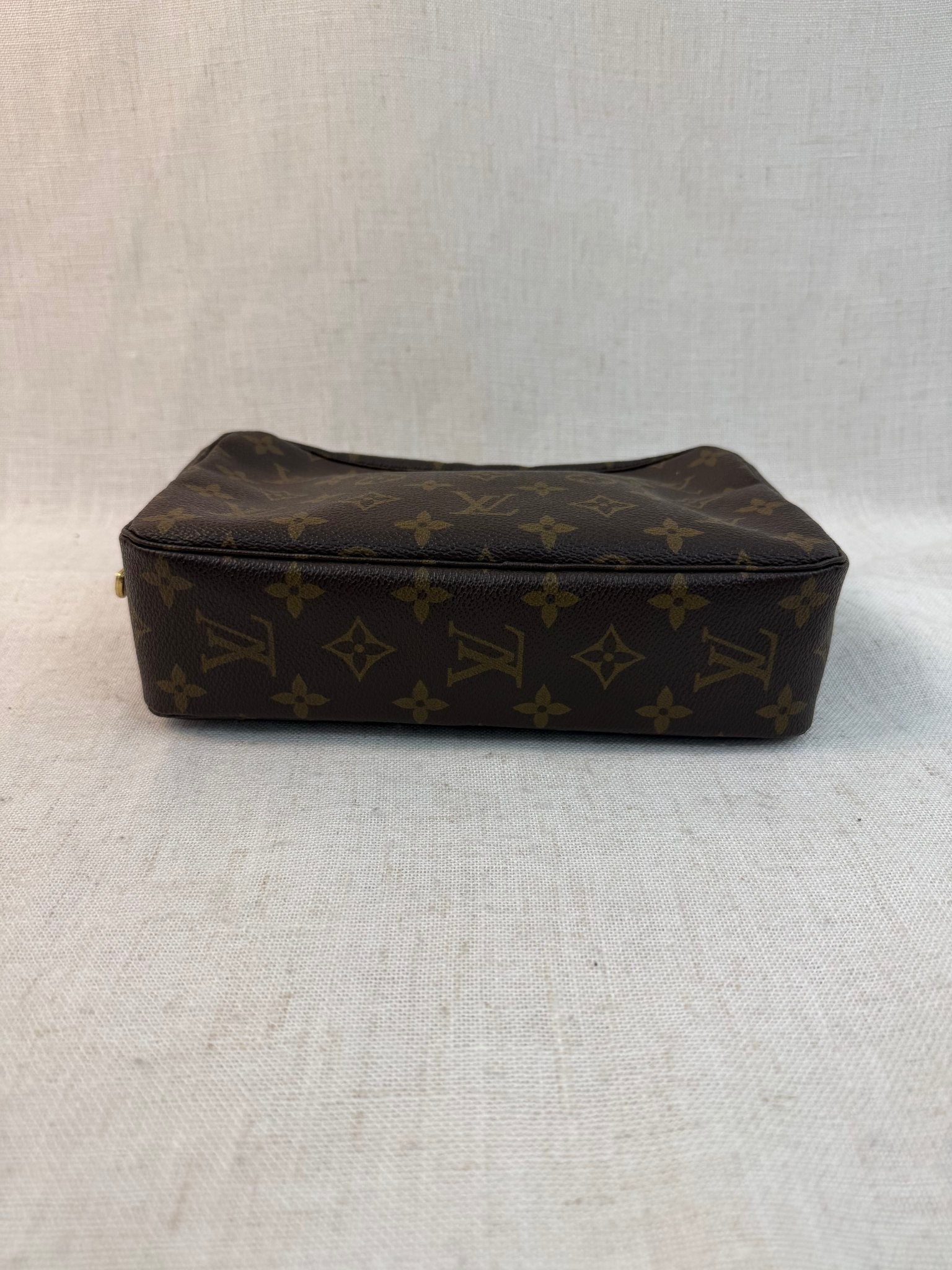 Louis Vuitton Monogram Trousse 23 Pouch
