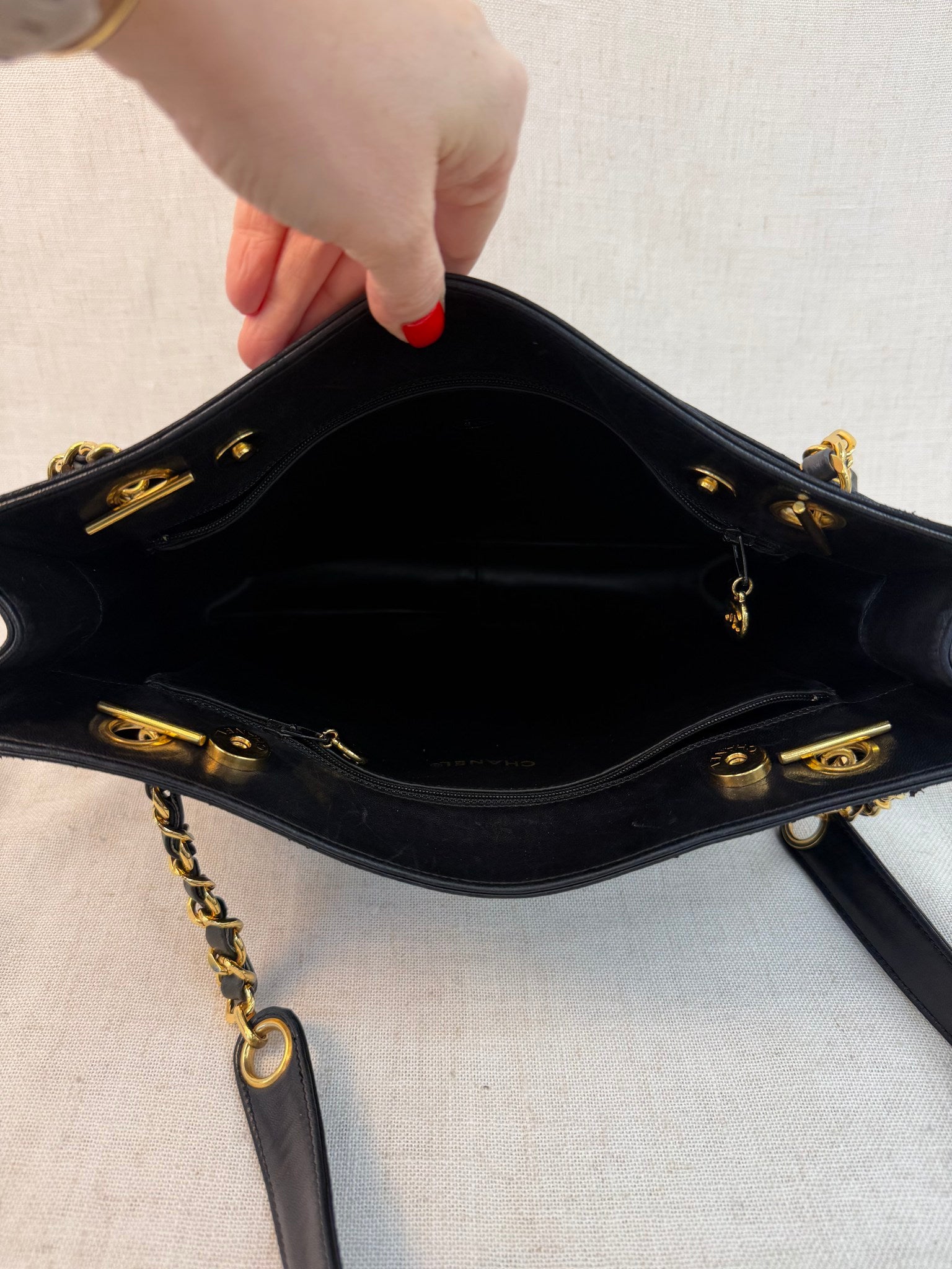 Chanel Black Lambskin Vintage CC Chain Tote Bag
