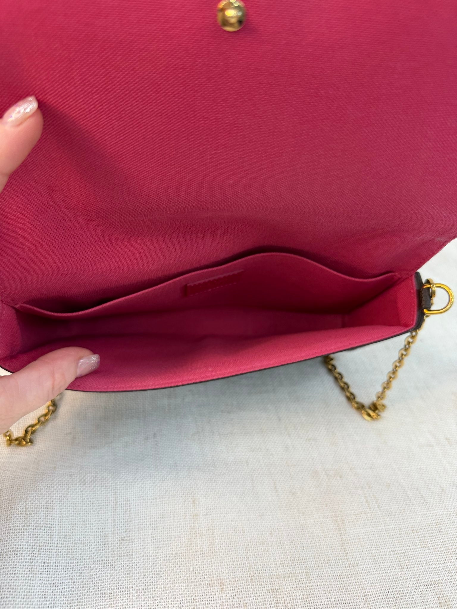 Louis Vuitton Monogram Hollywood Pochette Bag