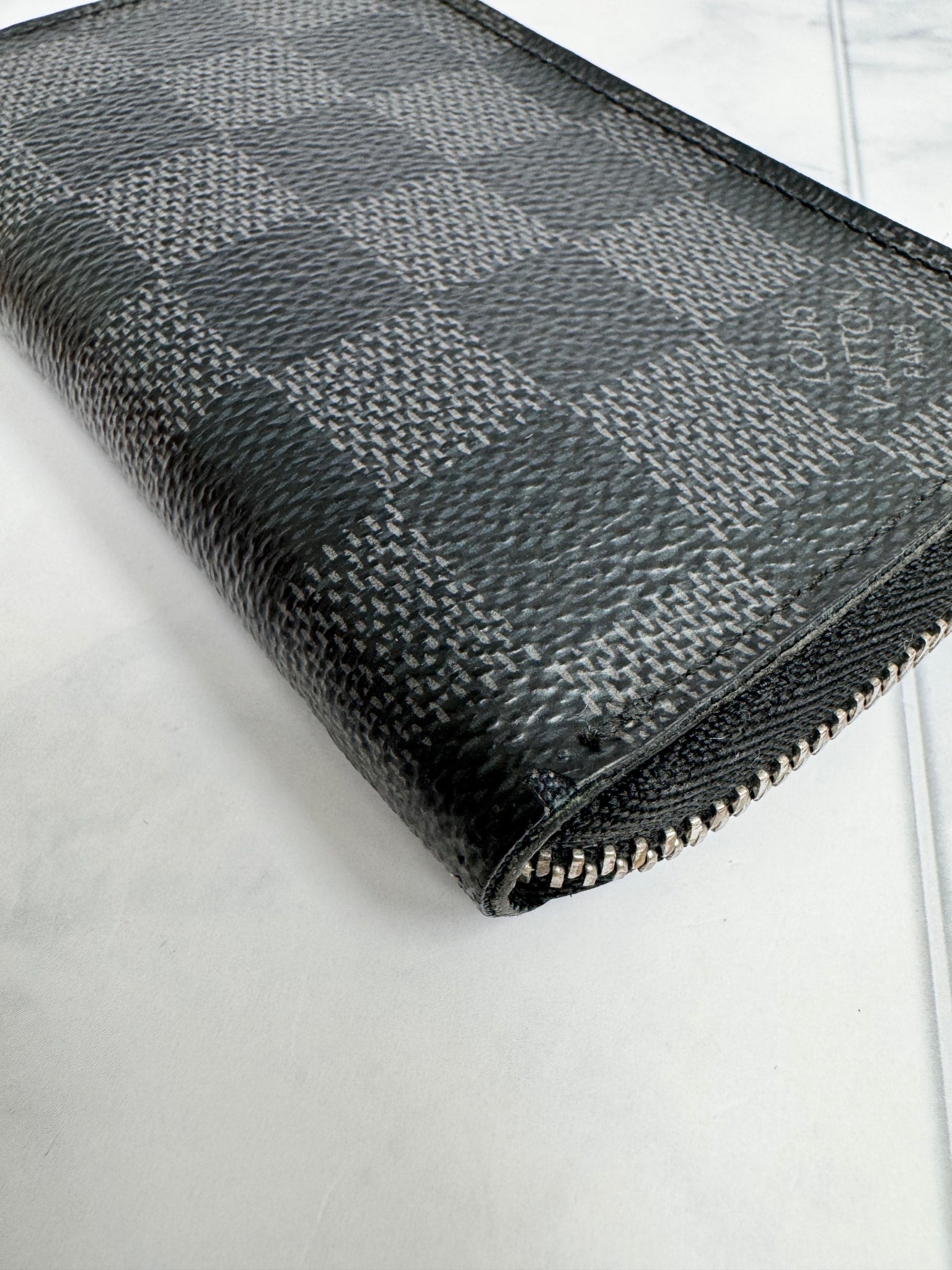Louis Vuitton Damier Graphite Zippy Coin Purse
