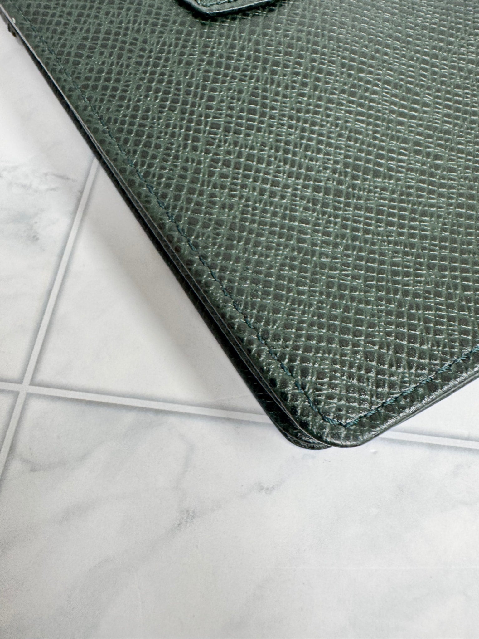 Louis Vuitton Green Taiga Leather Glasses Case