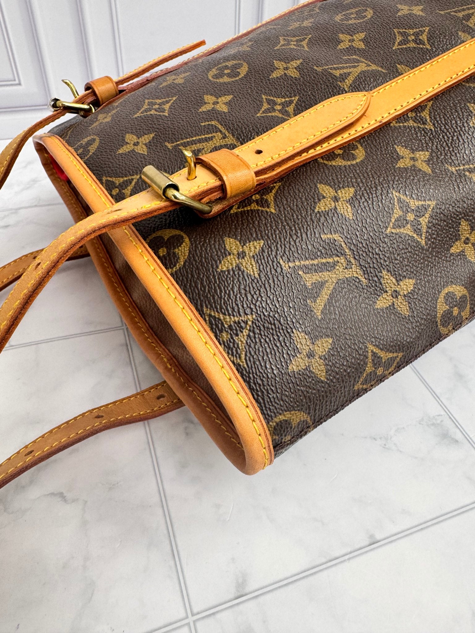 Louis Vuitton Monogram GM Bucket Shoulder Bag
