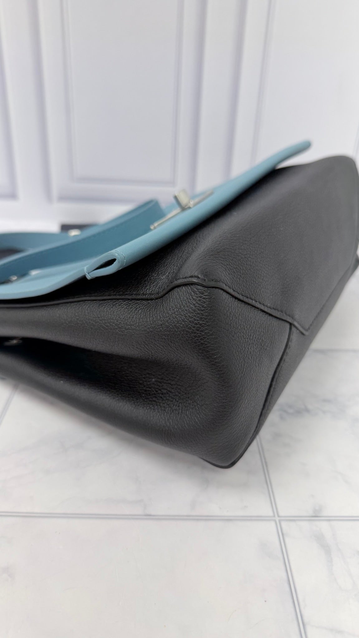 LIKE NEW - Louis Vuitton Black And Dusty Blue Taurillon Leather Lockme II 2Way Handbag