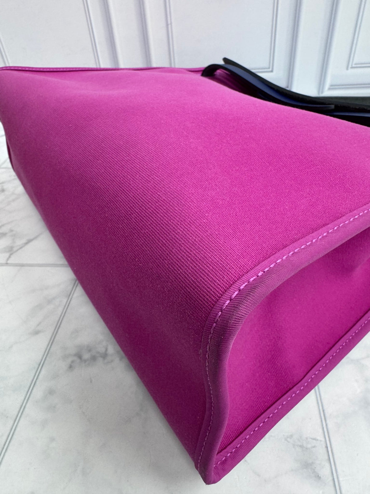 Hermes Magnolia Pink Toile Canvas & Sapphire Blue Vache Hunter Leather Zip Herbag 31