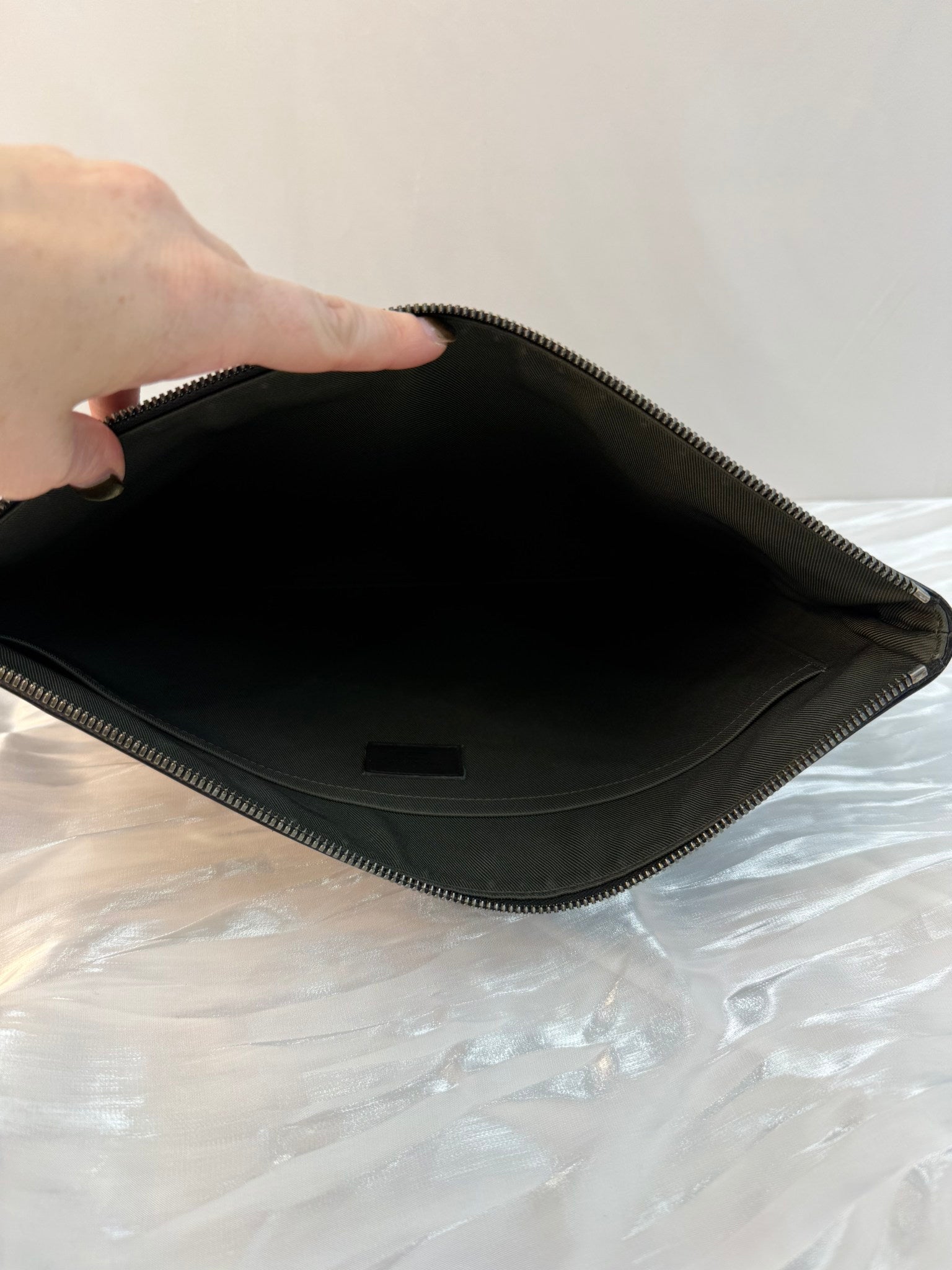 Louis Vuitton Monogram Eclipse Vivienne Apollo Pochette