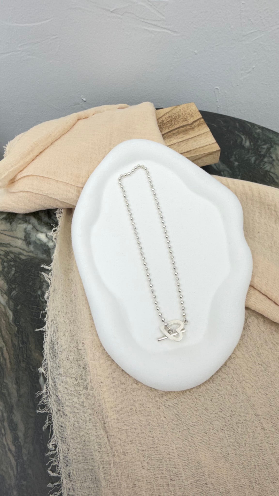 Gucci Silver Heart Chain Necklace