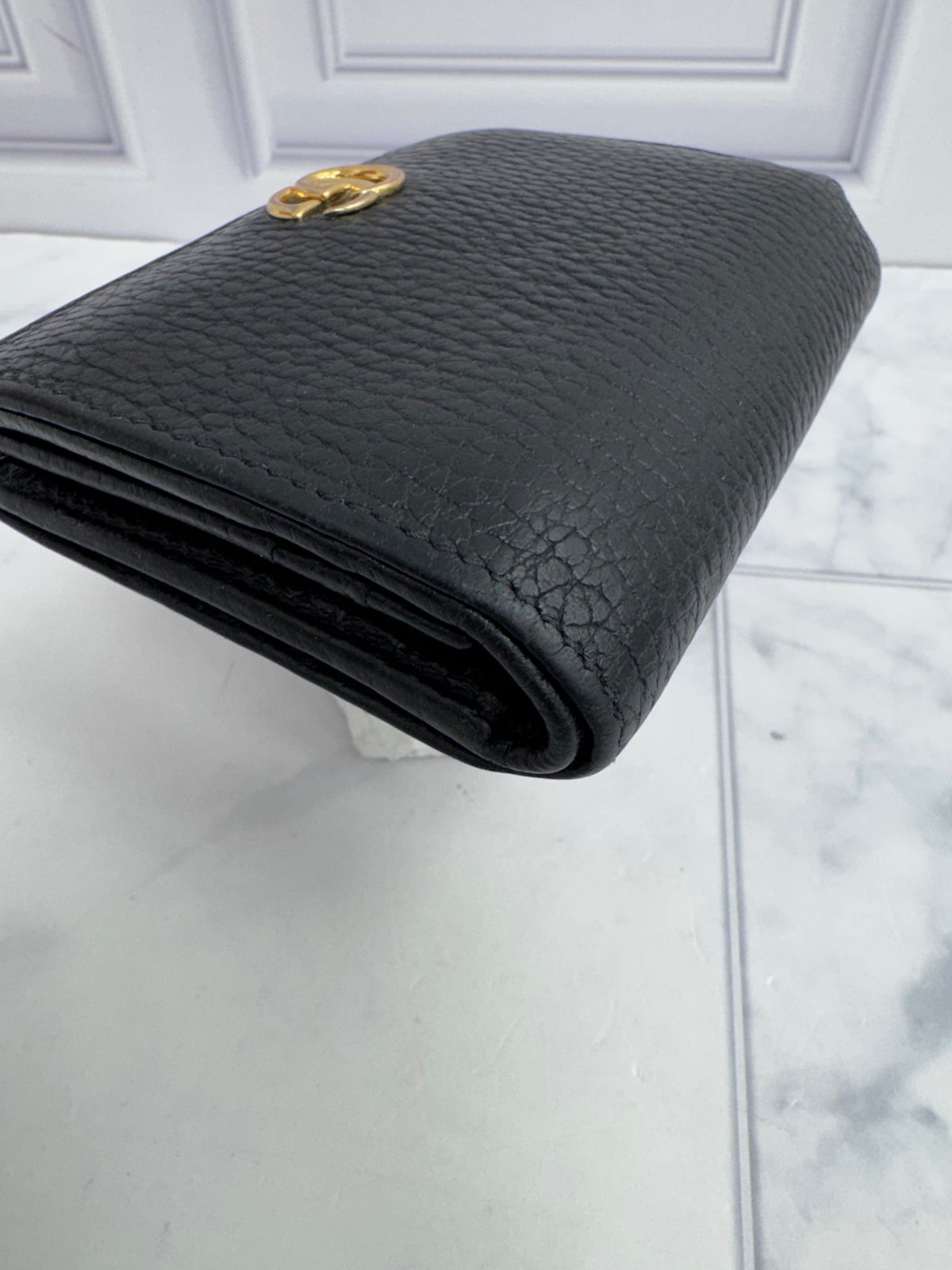 Gucci Black Grained Leather GG Marmont Compact Wallet