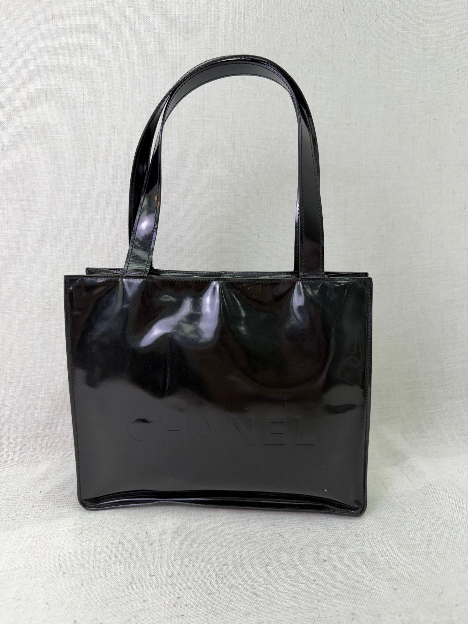 Chanel Vintage Black Patent Leather CC Shoulder Tote