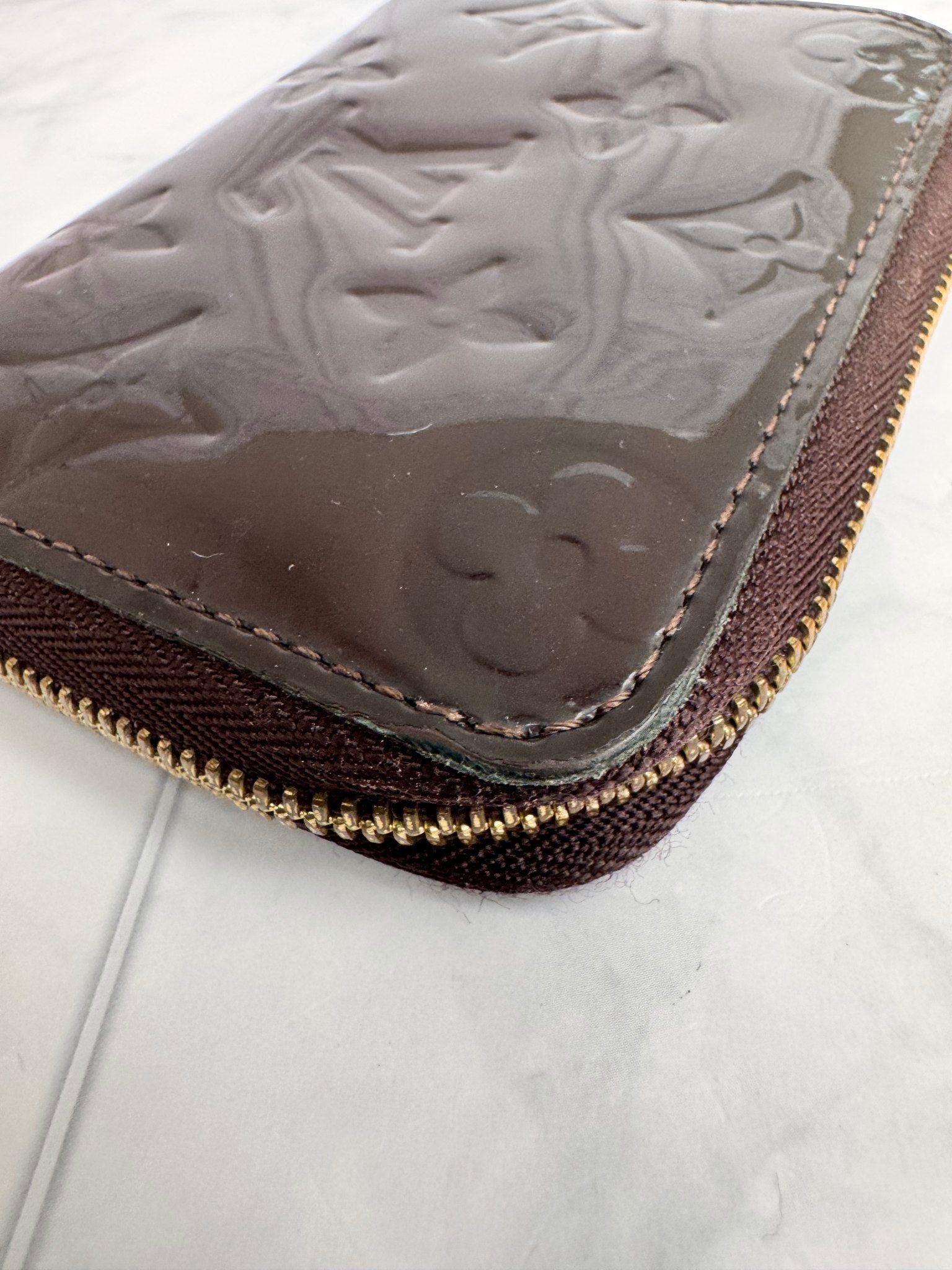 Louis Vuitton Burgundy Monogram Vernis Compact Zippy Wallet