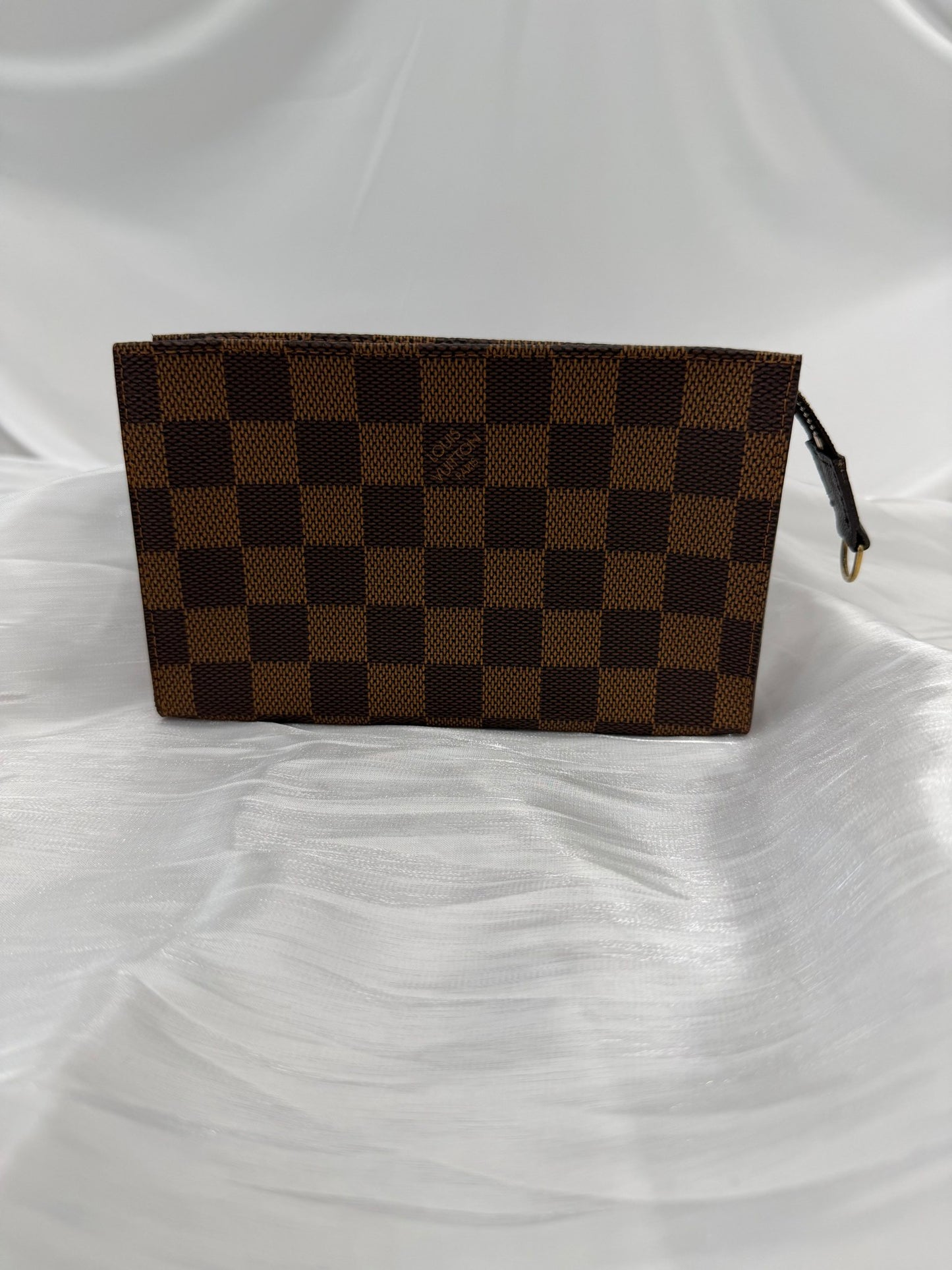 https://res.cloudinary.com/dyql5hig8/image/upload/v1761336881/kwgwnhdtetx5euxovfli.jpg