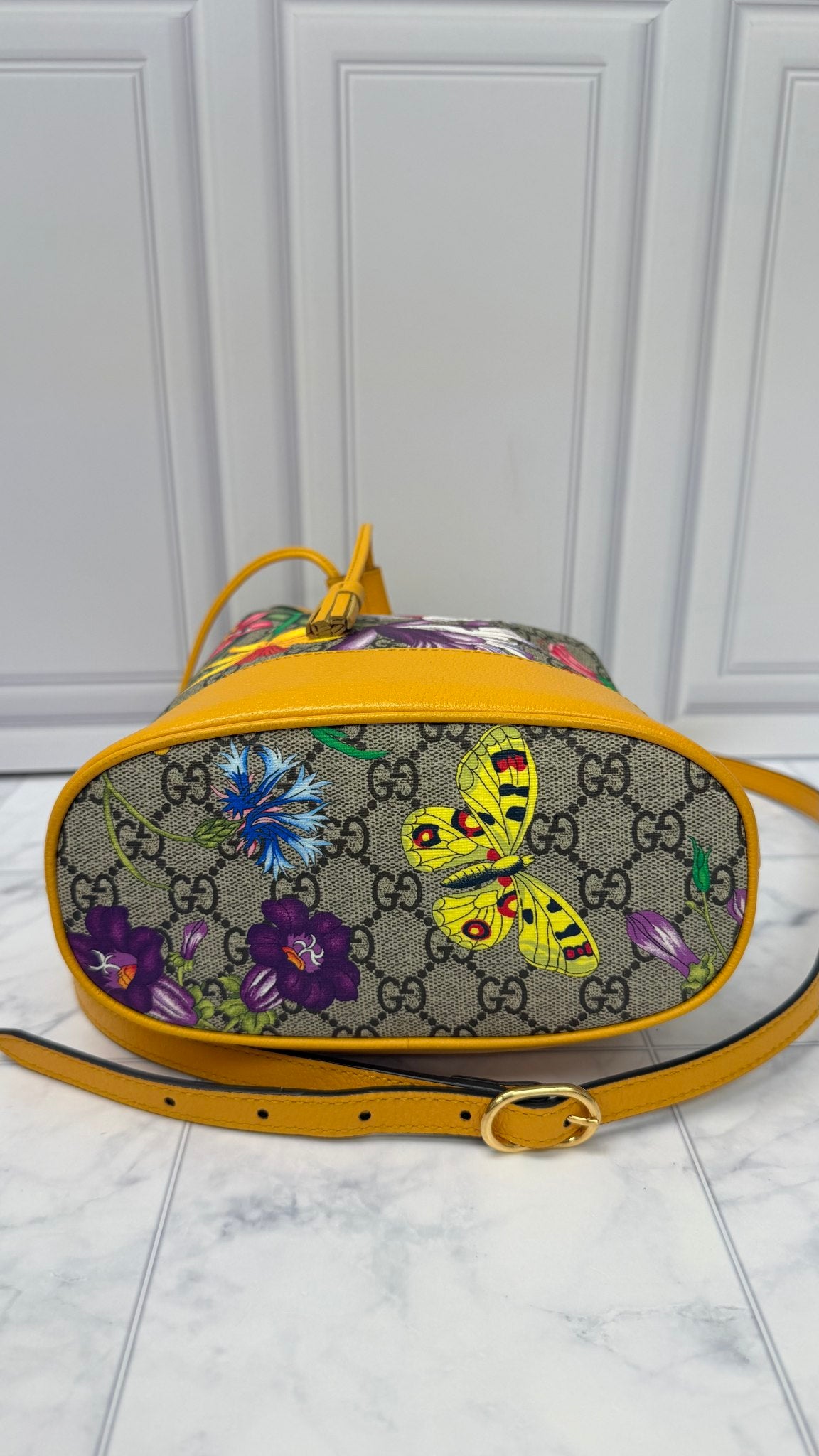BRAND NEW - Gucci Yellow GG Supreme Flora Ophidia Bucket Bag
