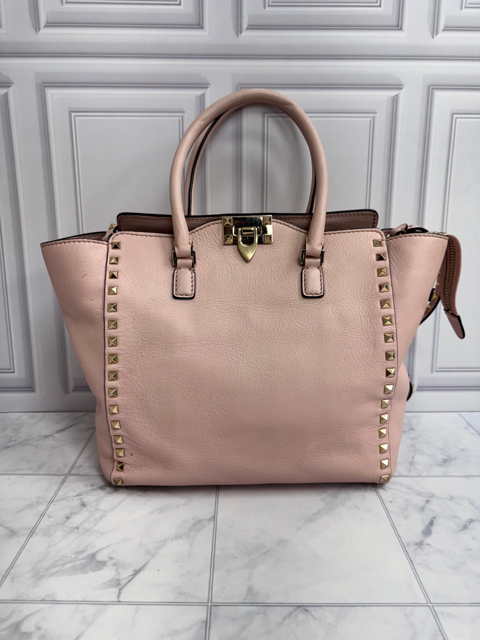 Valentino Baby Pink Grained Leather Rockstud Trapeze Medium 2Way Bag