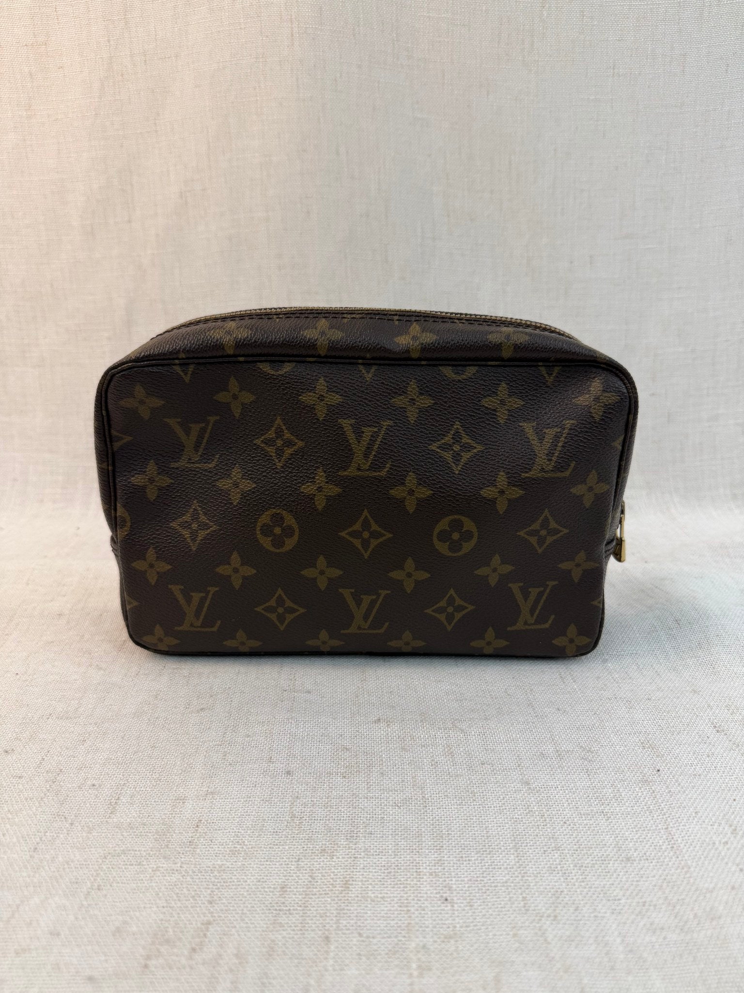 Louis Vuitton Monogram Trousse 23 Pouch