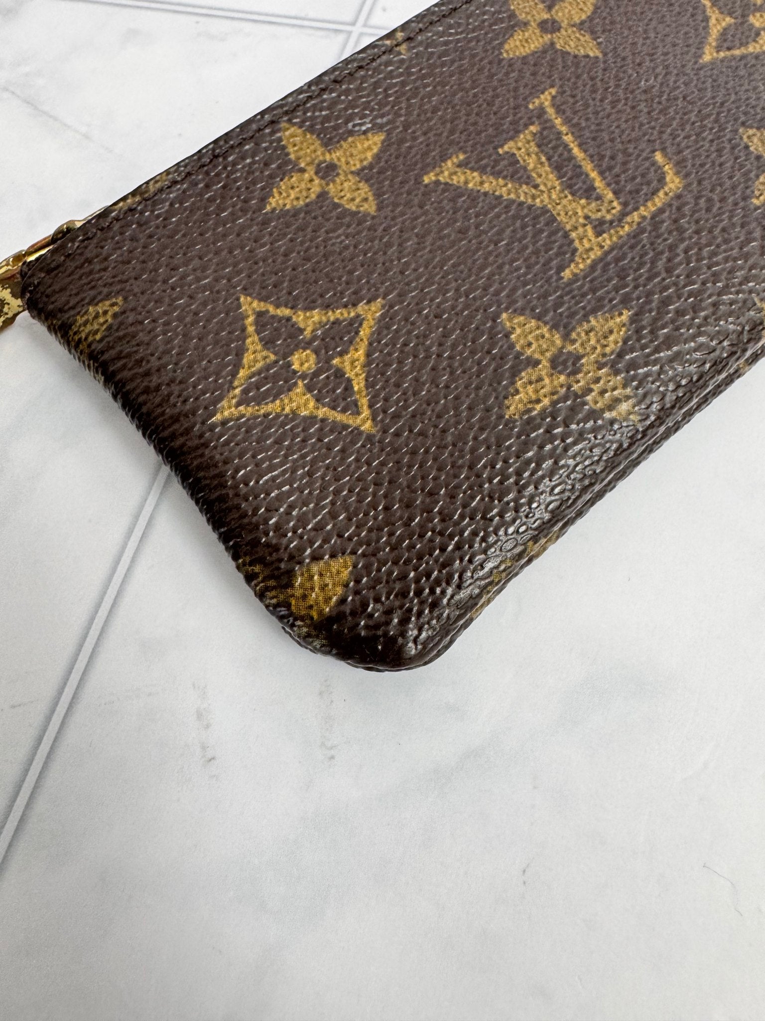 Louis Vuitton Monogram Key Cles