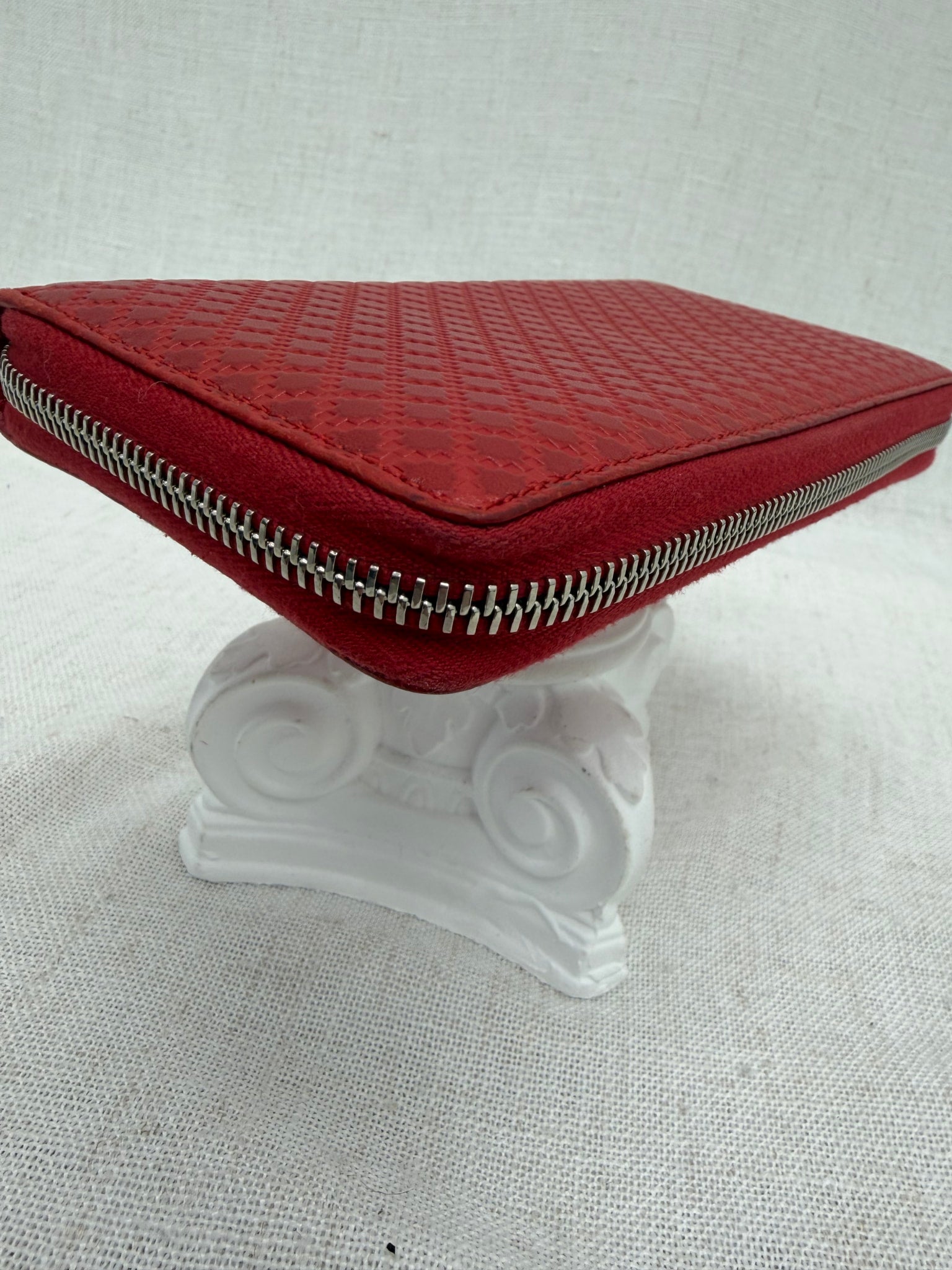 Gucci Red Diamante Leather Zippy Wallet