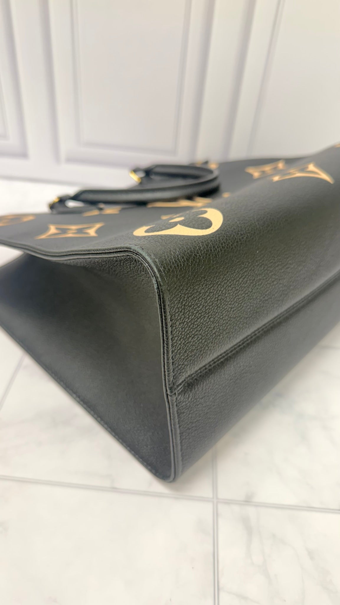Louis Vuitton Black And Cream Empreinte Leather On The Go MM Tote Bag