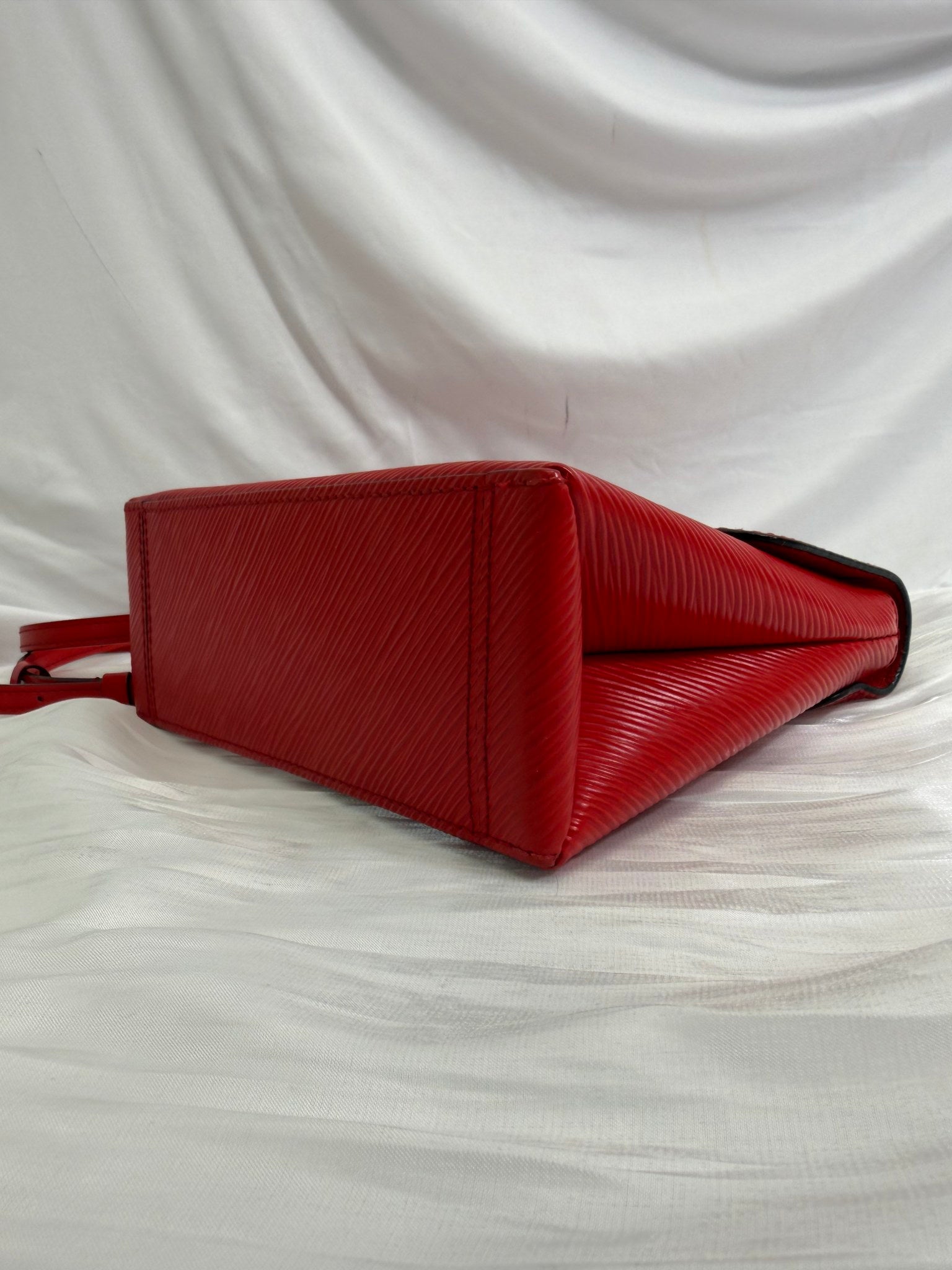 Louis Vuitton Red Epi Locky Coquelicot BB