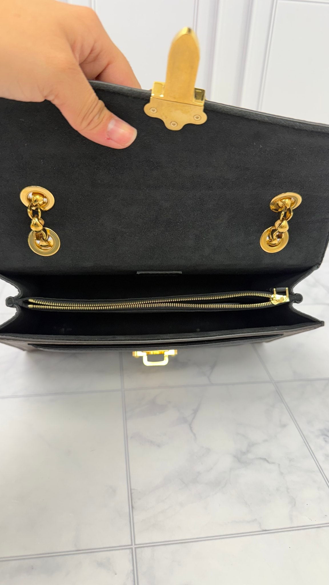Louis Vuitton Monogram Victoire Chain Shoulder Bag