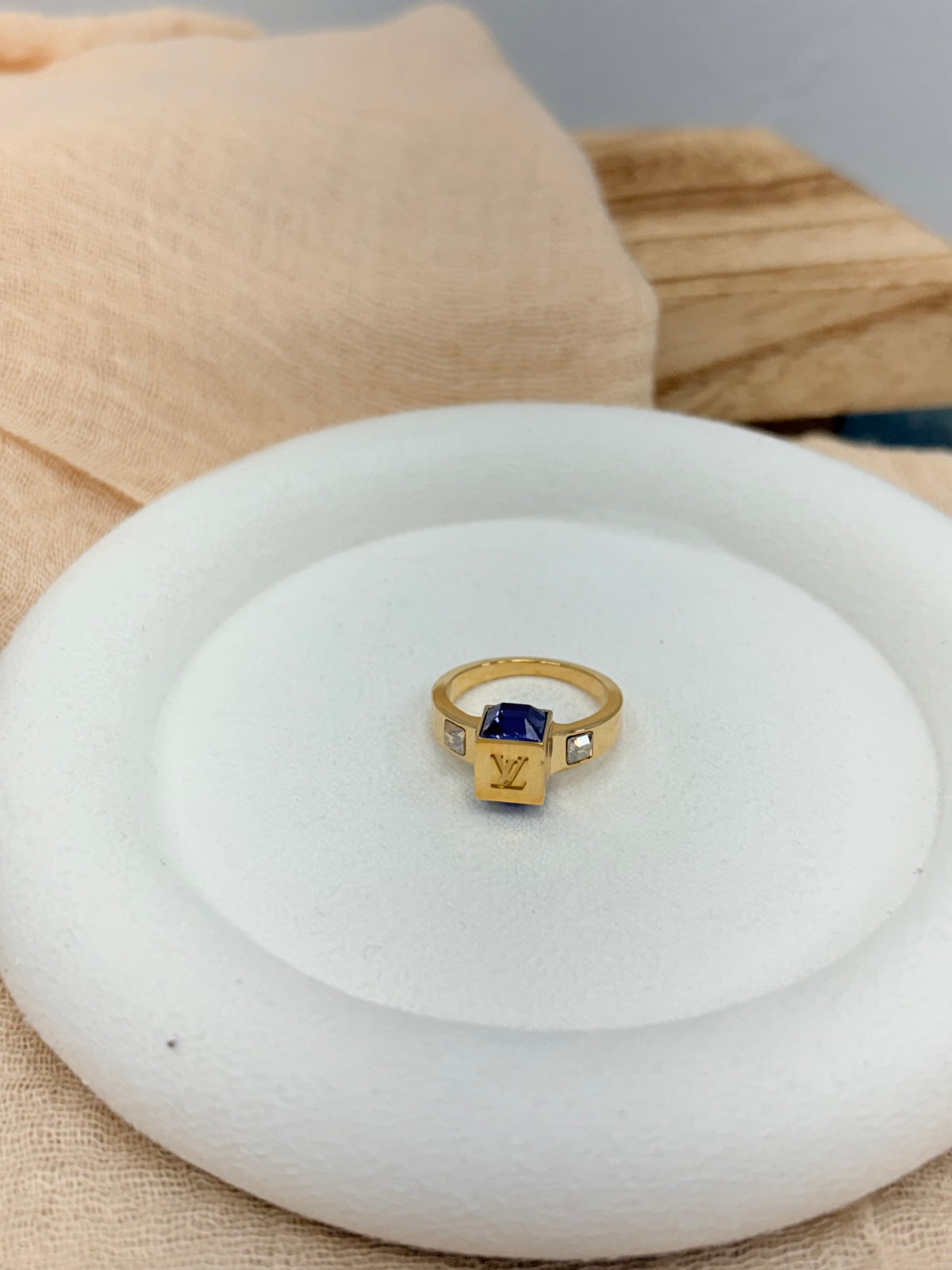 BRAND NEW - Louis Vuitton Gold Tone Gamble Ring