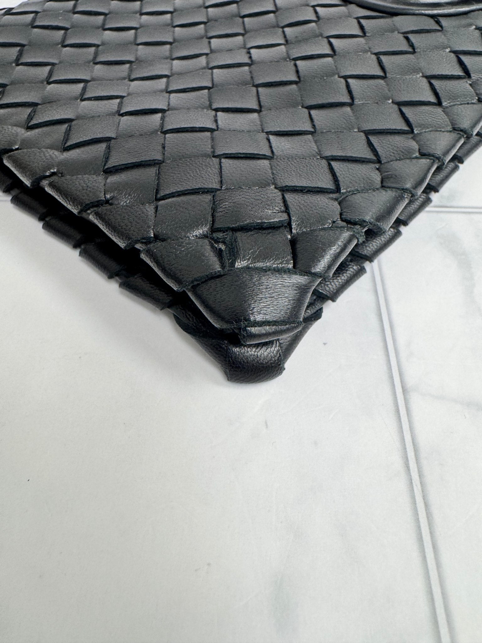Bottega Veneta Black Intrecciato Leather Turn Lock Clutch Bag