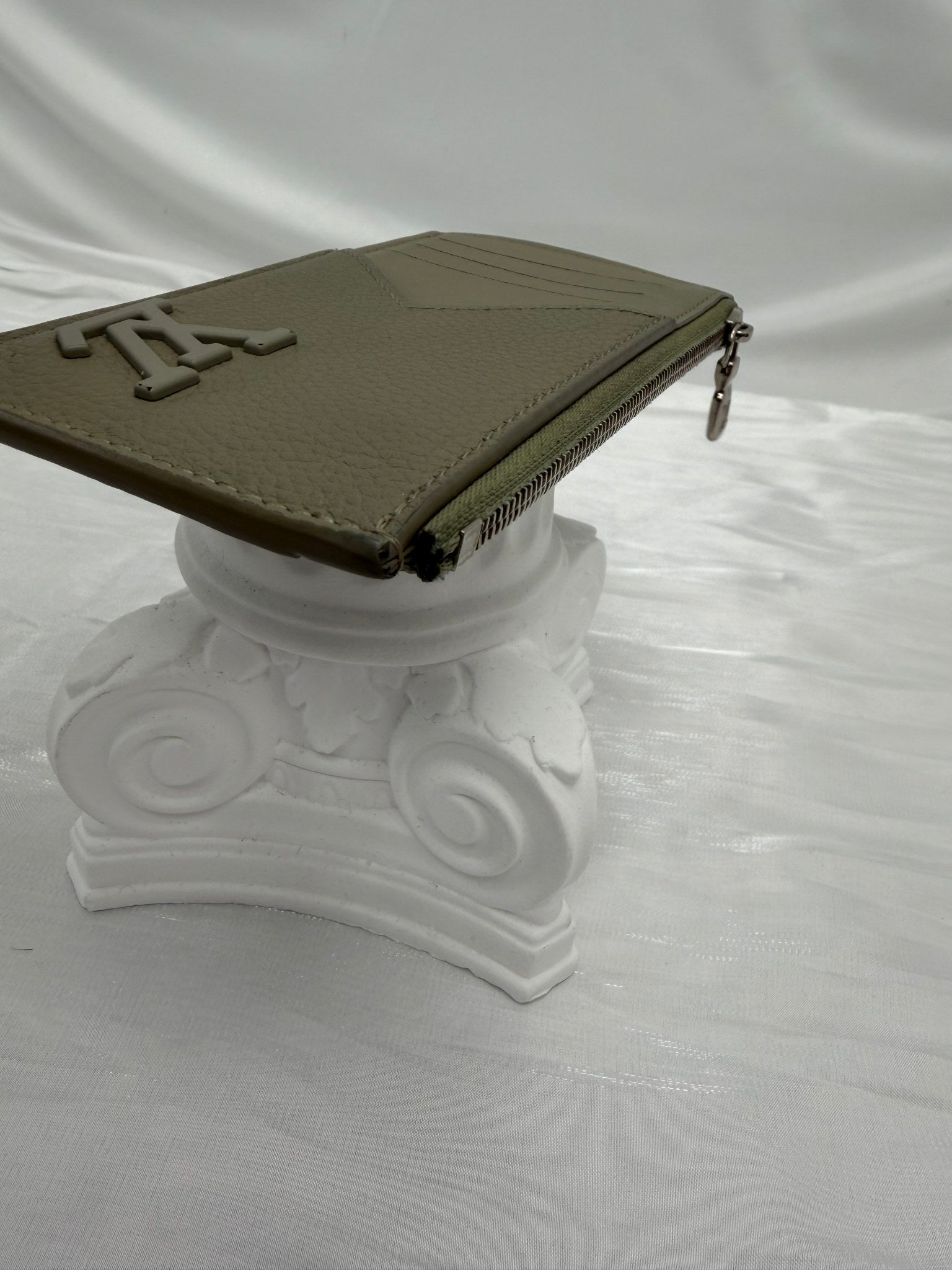 Louis Vuitton Turtledove Leather Aerogram Coin Card Case