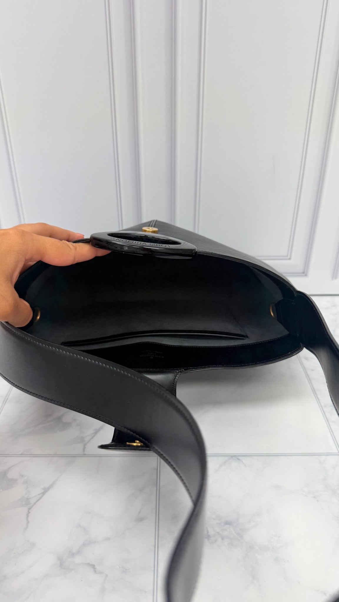 Louis Vuitton Black Epi Leather Reverie Shoulder Bag