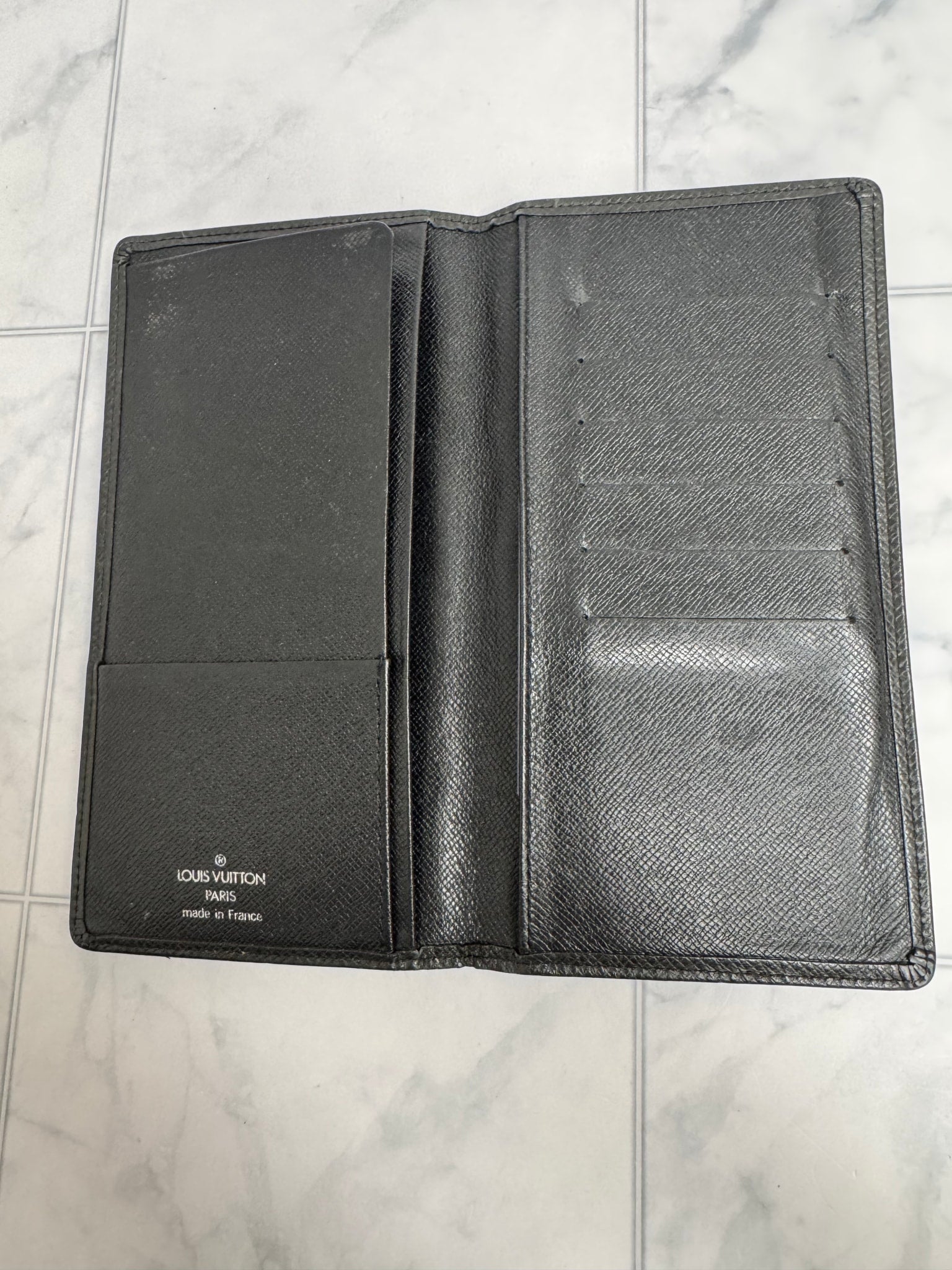 Louis Vuitton Brazza Wallet Taiga Leather