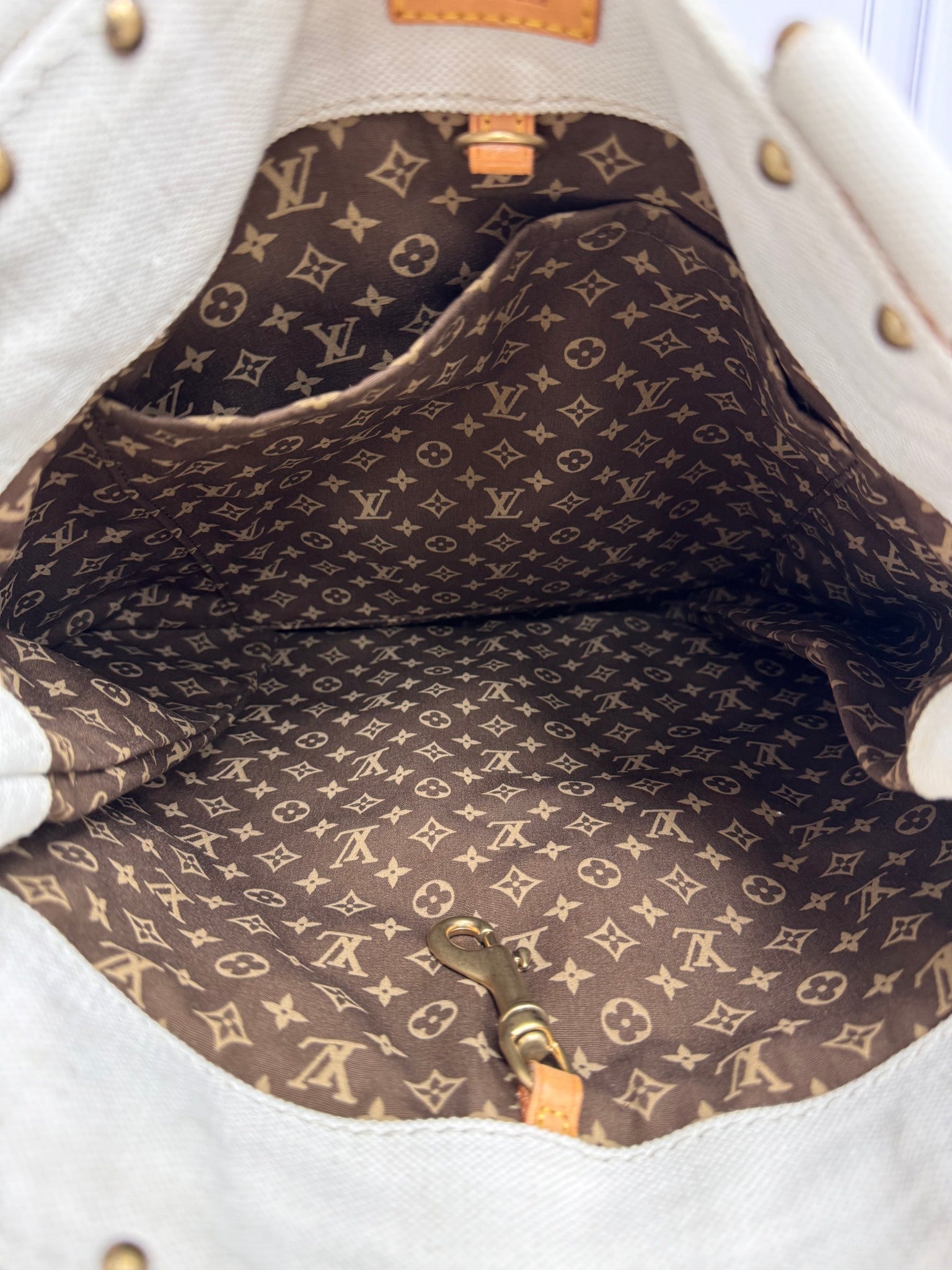 Louis Vuitton Beige Canvas Red Toile Globe Shopper Cabas Bag MM