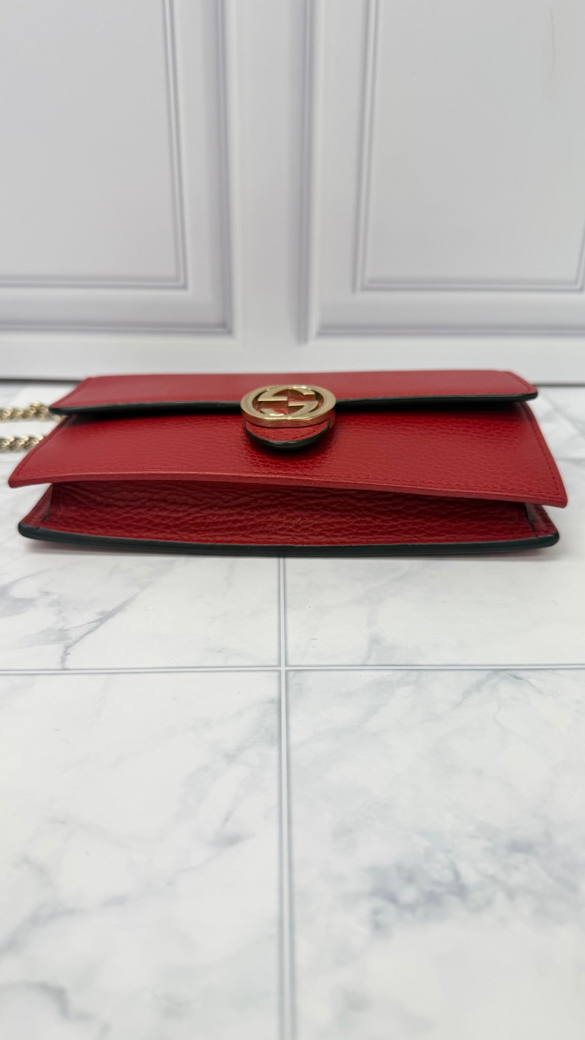 Gucci Red Grained Leather Interlocking G Wallet On A Chain