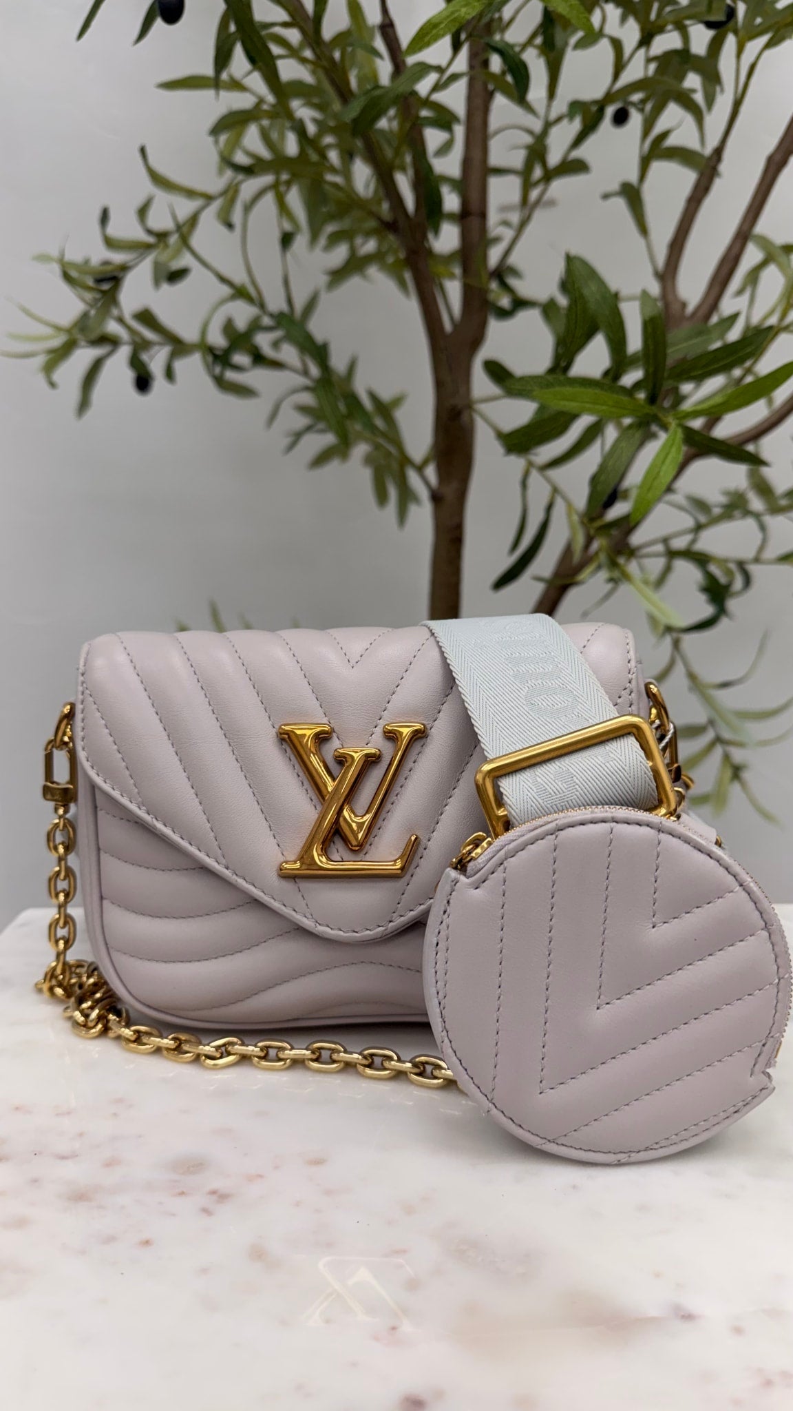 Louis Vuitton Grey Chevron Calfskin New Wave Chain Bag