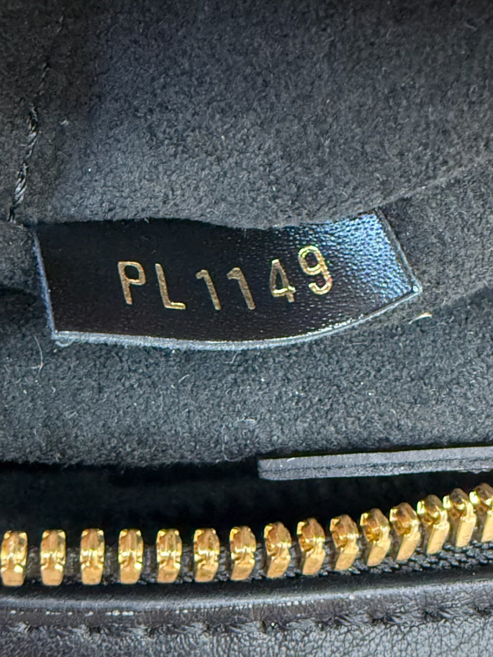 Louis Vuitton Black Vernis Boite Chapeau Souple MM