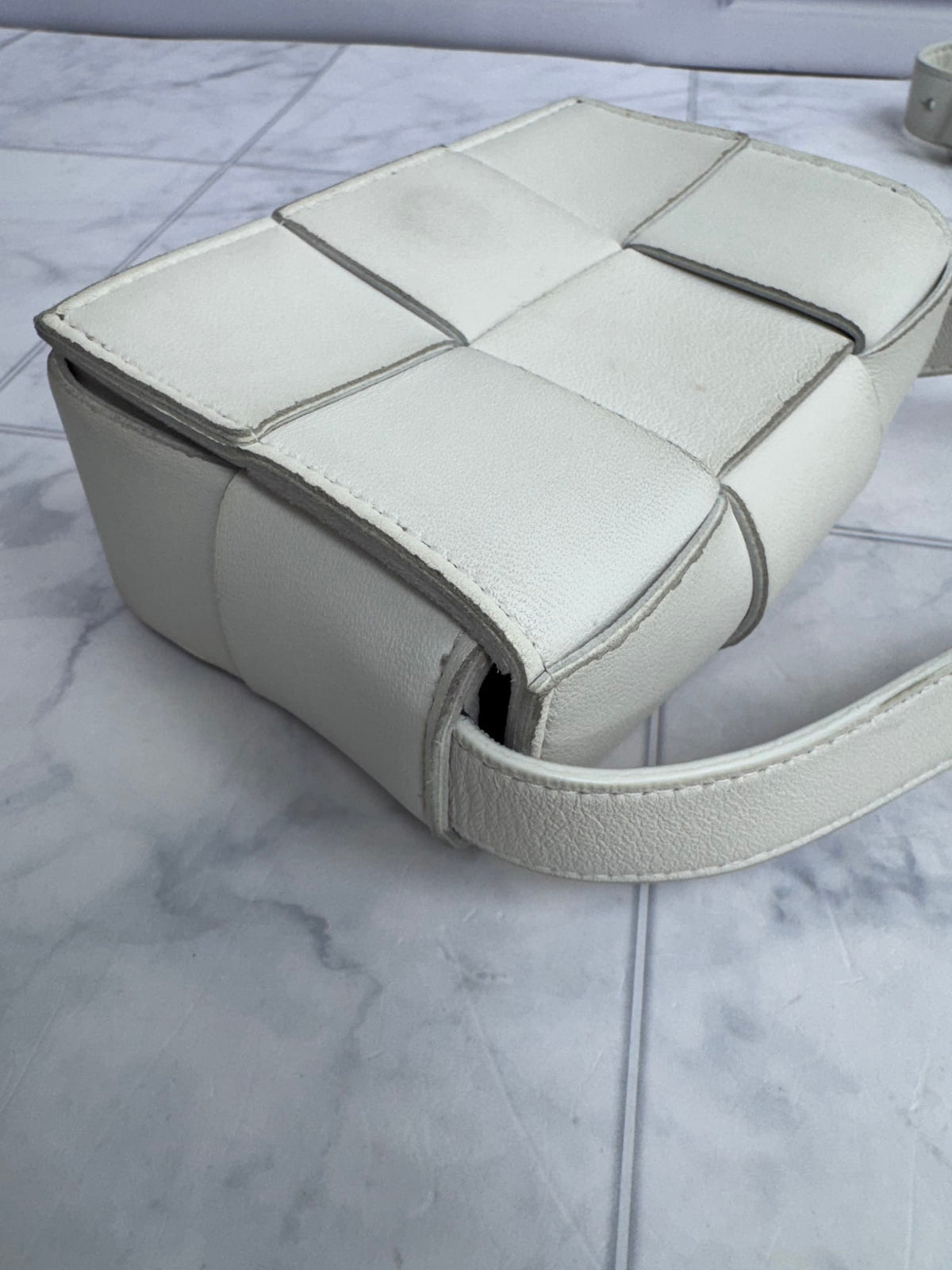 Bottega Veneta White Maxi Intrecciato Leather Candy Cassette Crossbody Bag