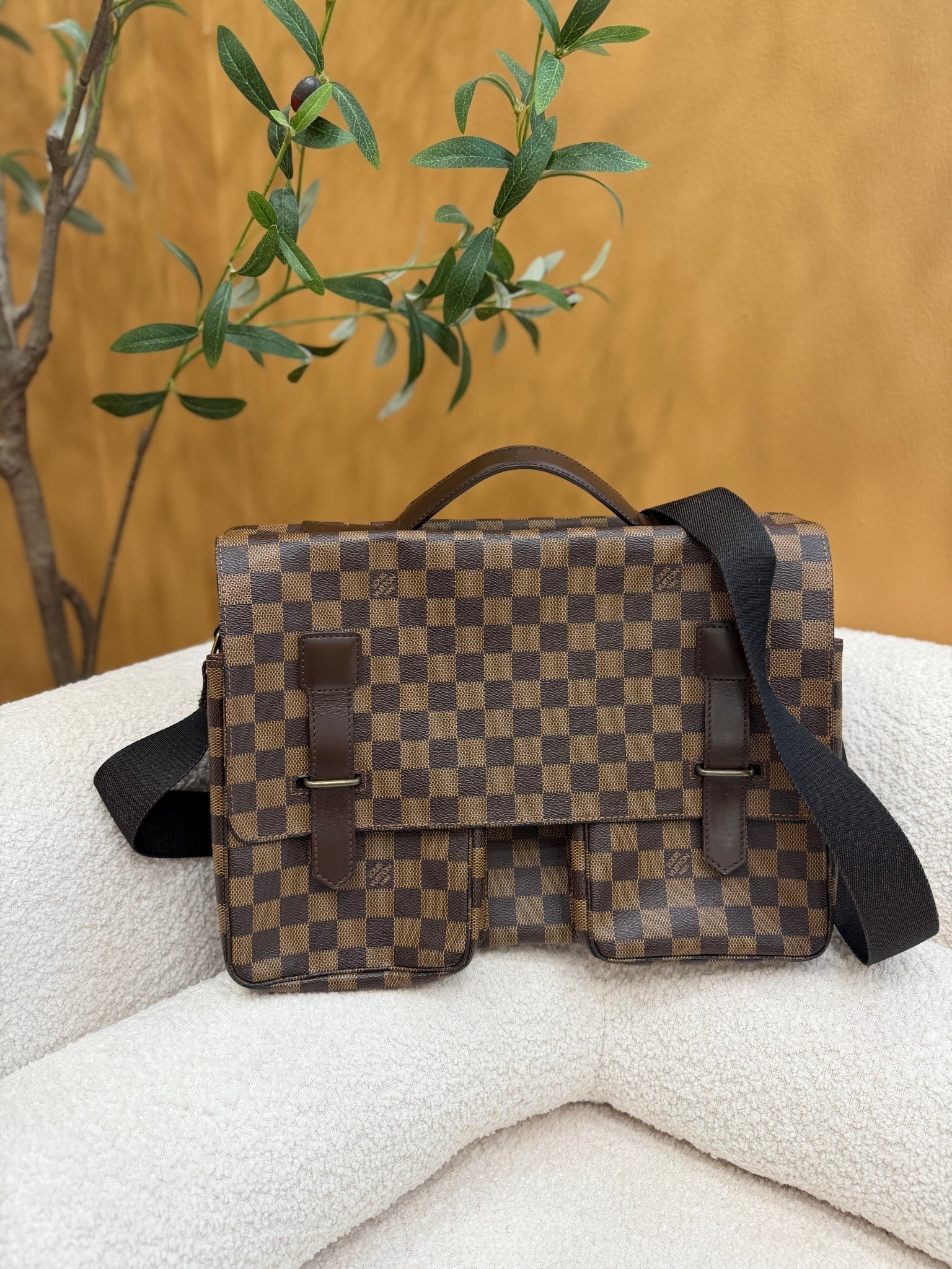 Louis Vuitton Damier Ebene Broadway Messenger Bag