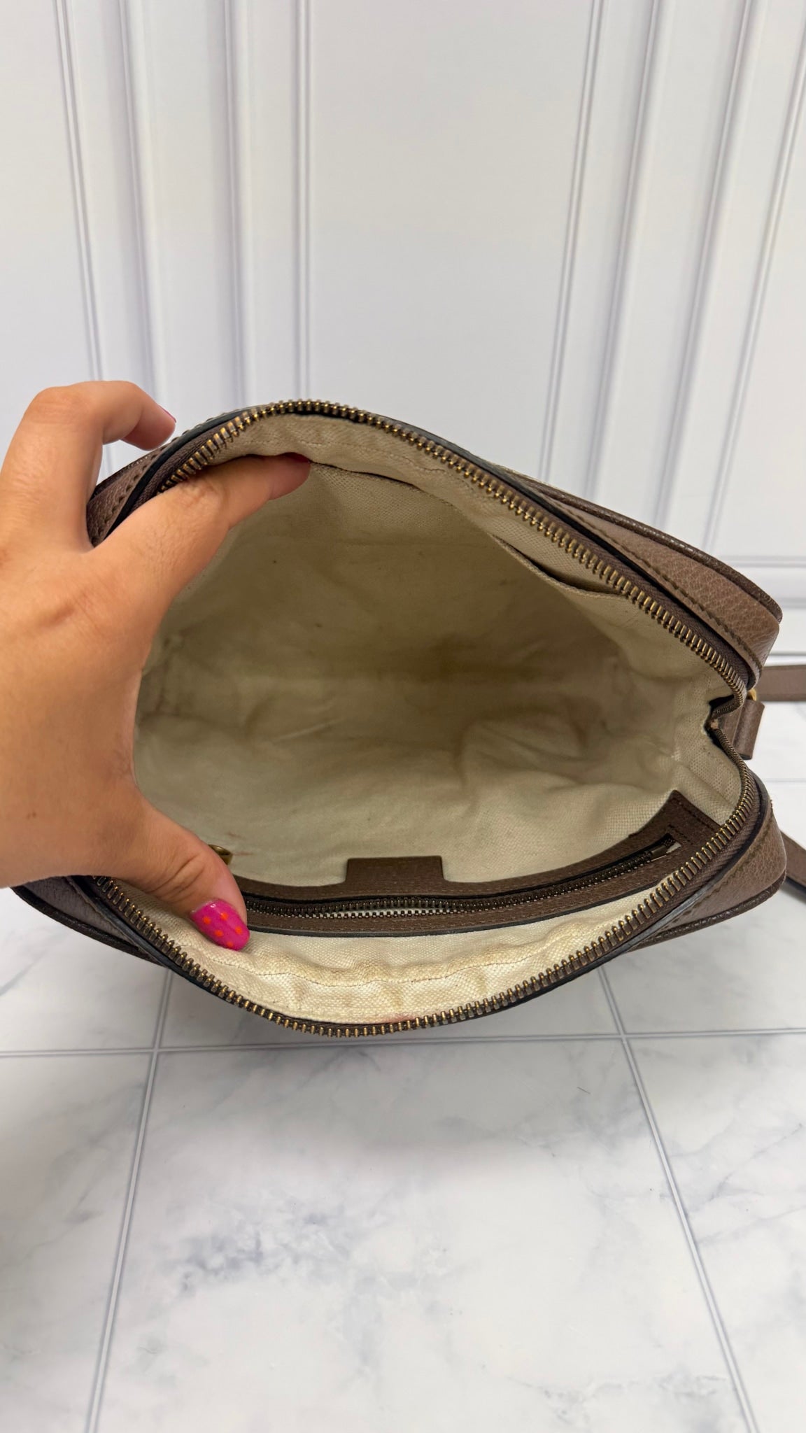 Gucci GG Supreme Messenger Bag