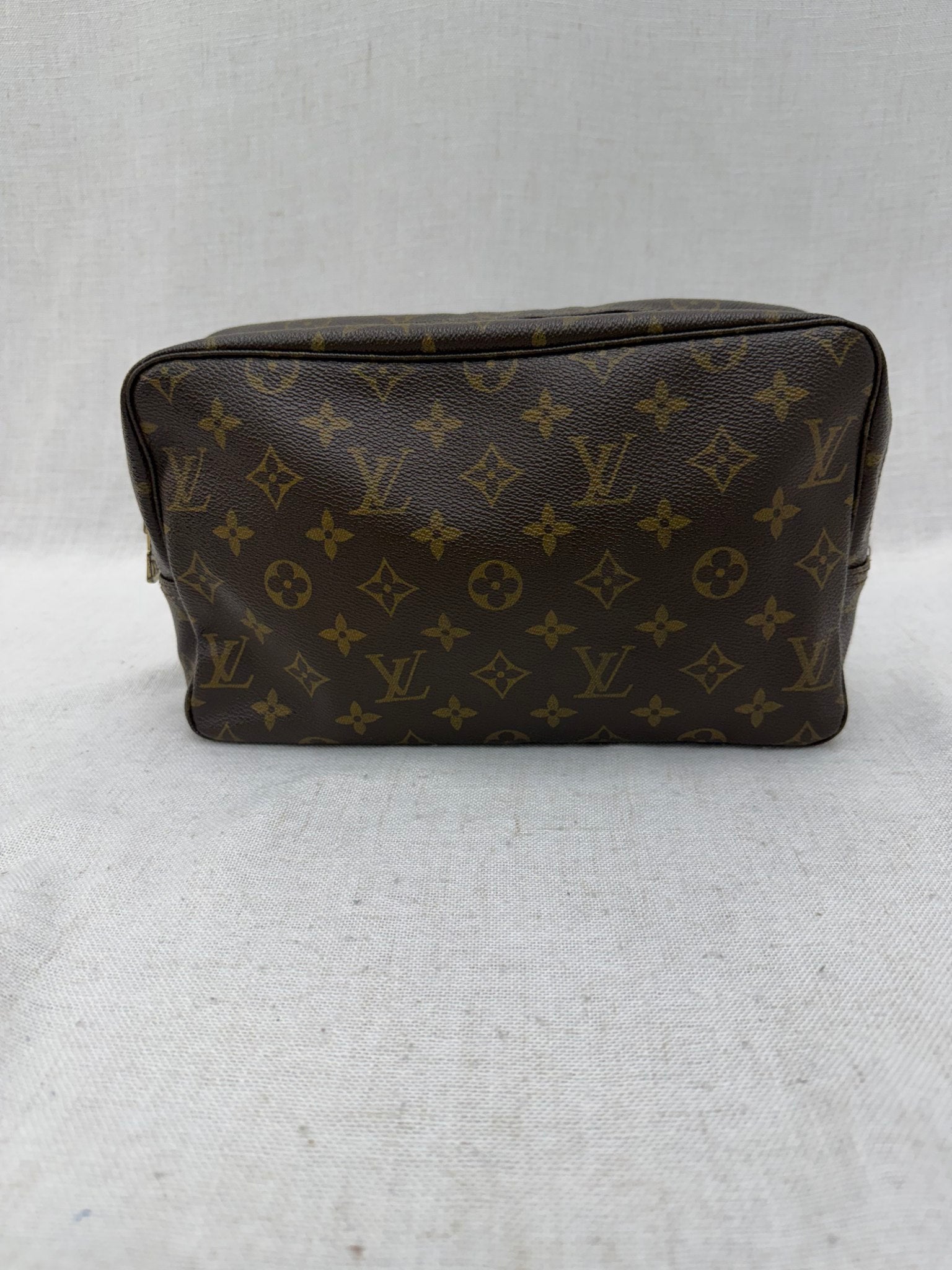 Louis Vuitton Toiletries 27