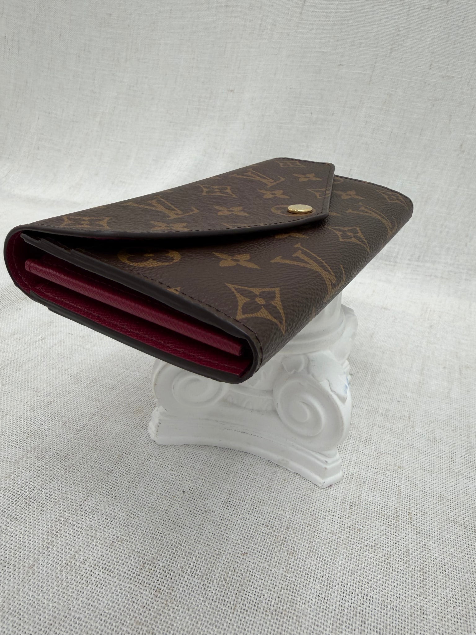 BRAND NEW- Louis Vuitton Monogram & Fuchsia Sarah Wallet