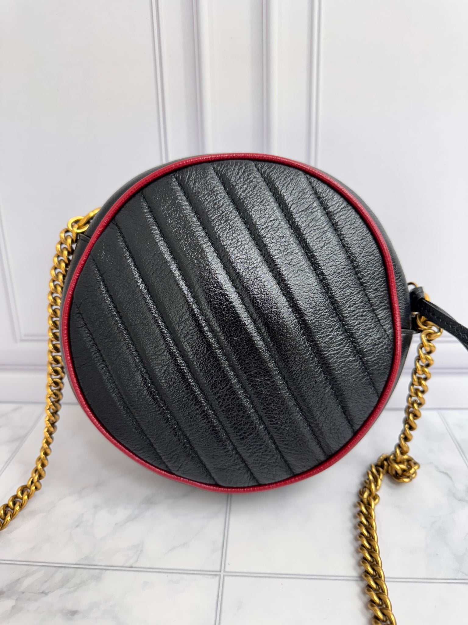 Gucci Black And Red Diagonal Quilted Leather Mini Round Shoulder Bag