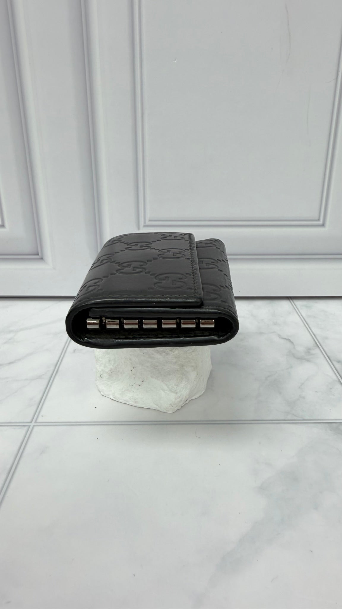 Gucci Black Guccissima Leather 6 Key Case