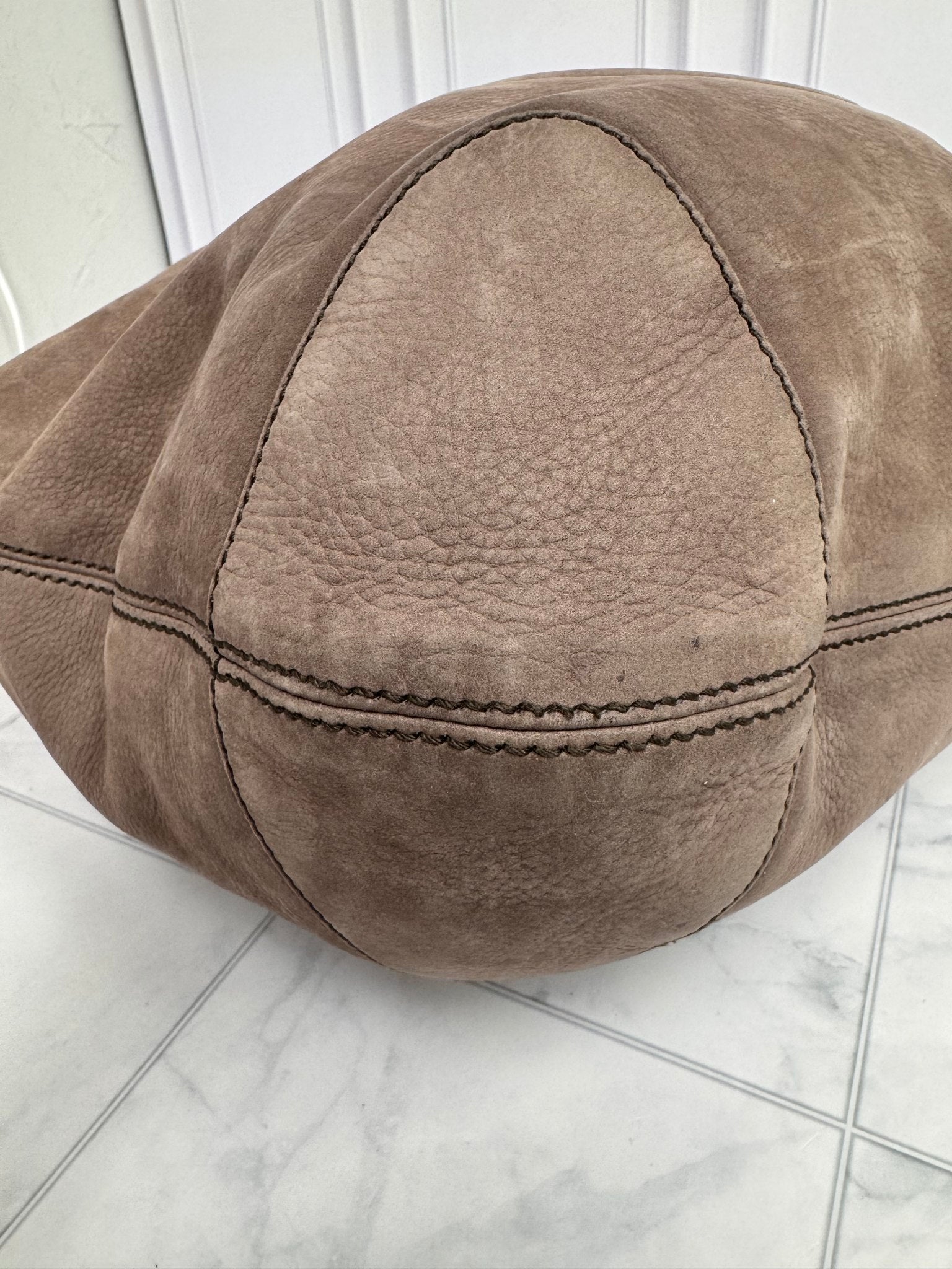 Gucci Taupe Suede Interlocking G Soho Chain Hobo Bag