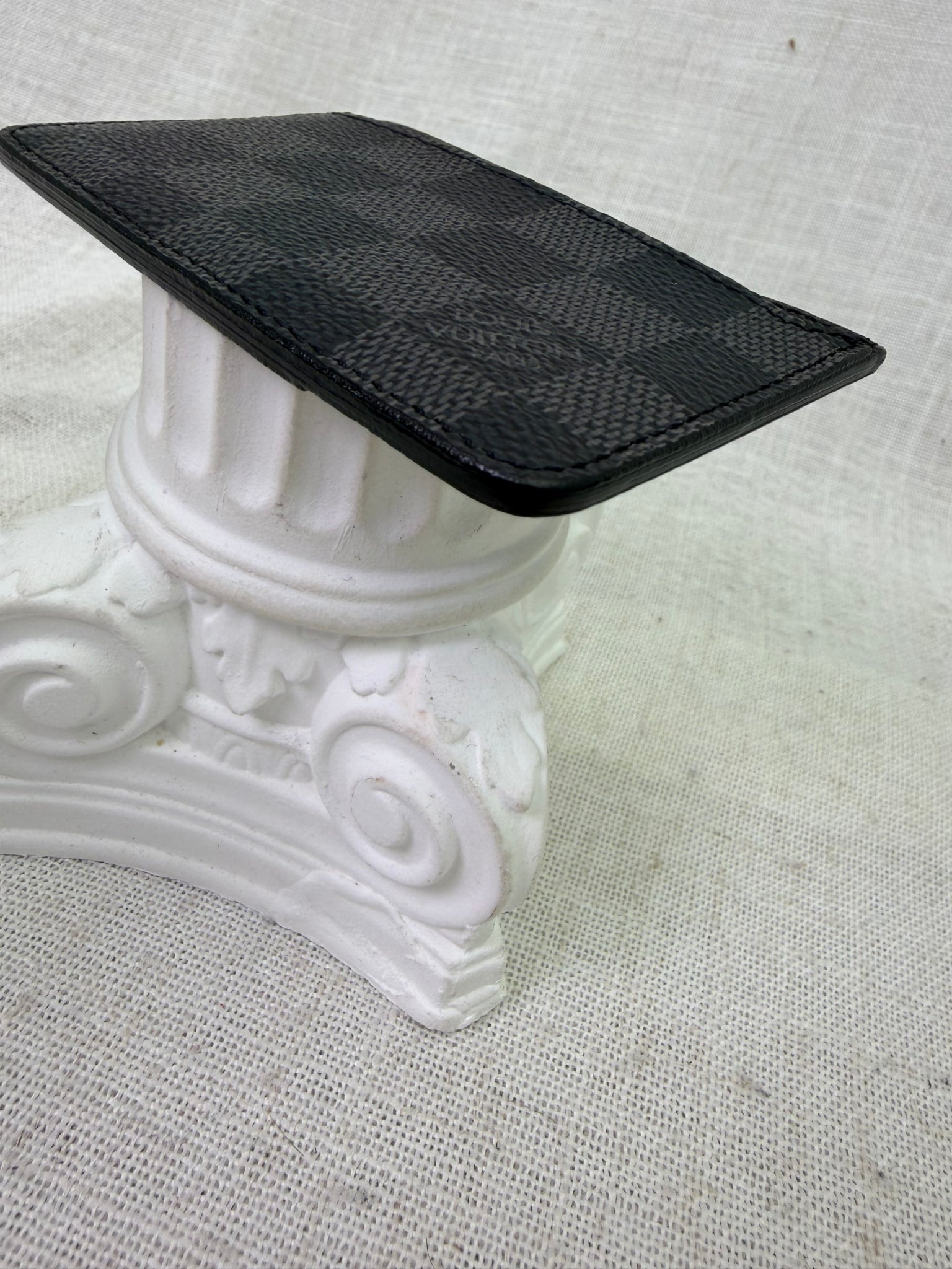 Louis Vuitton Damier Graphite Neo Portes Card Holder