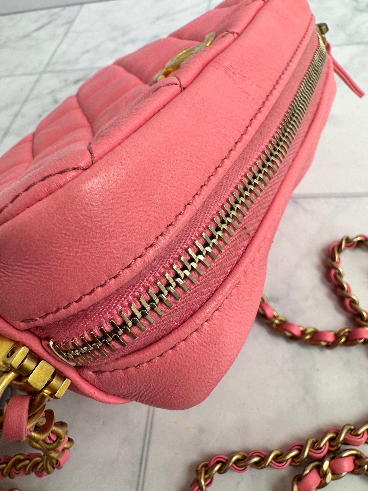 Chanel Pink Quilted Leather Pearl Crush Camera Bag
