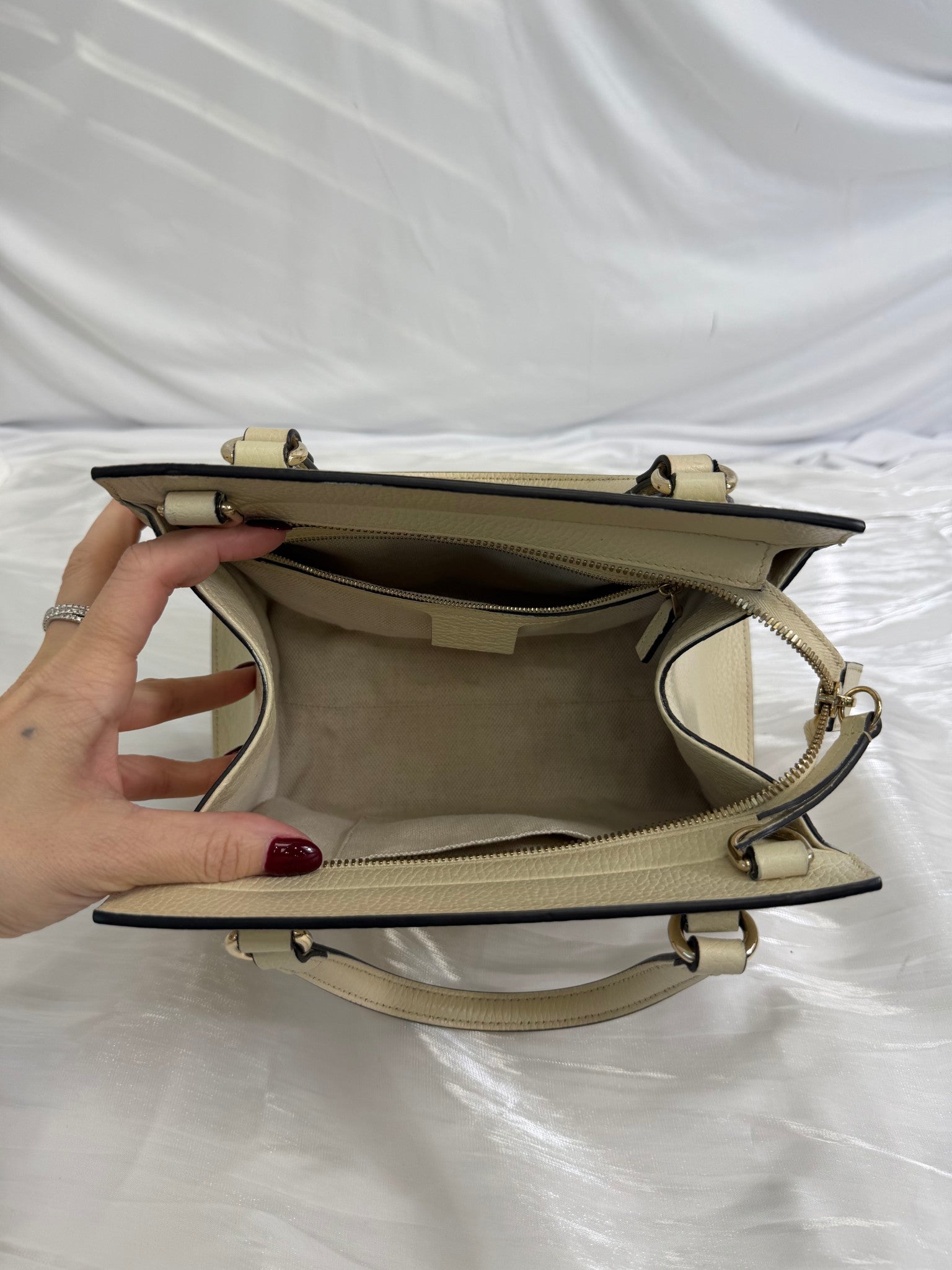 Gucci Beige Pebbled Leather Soho Bag