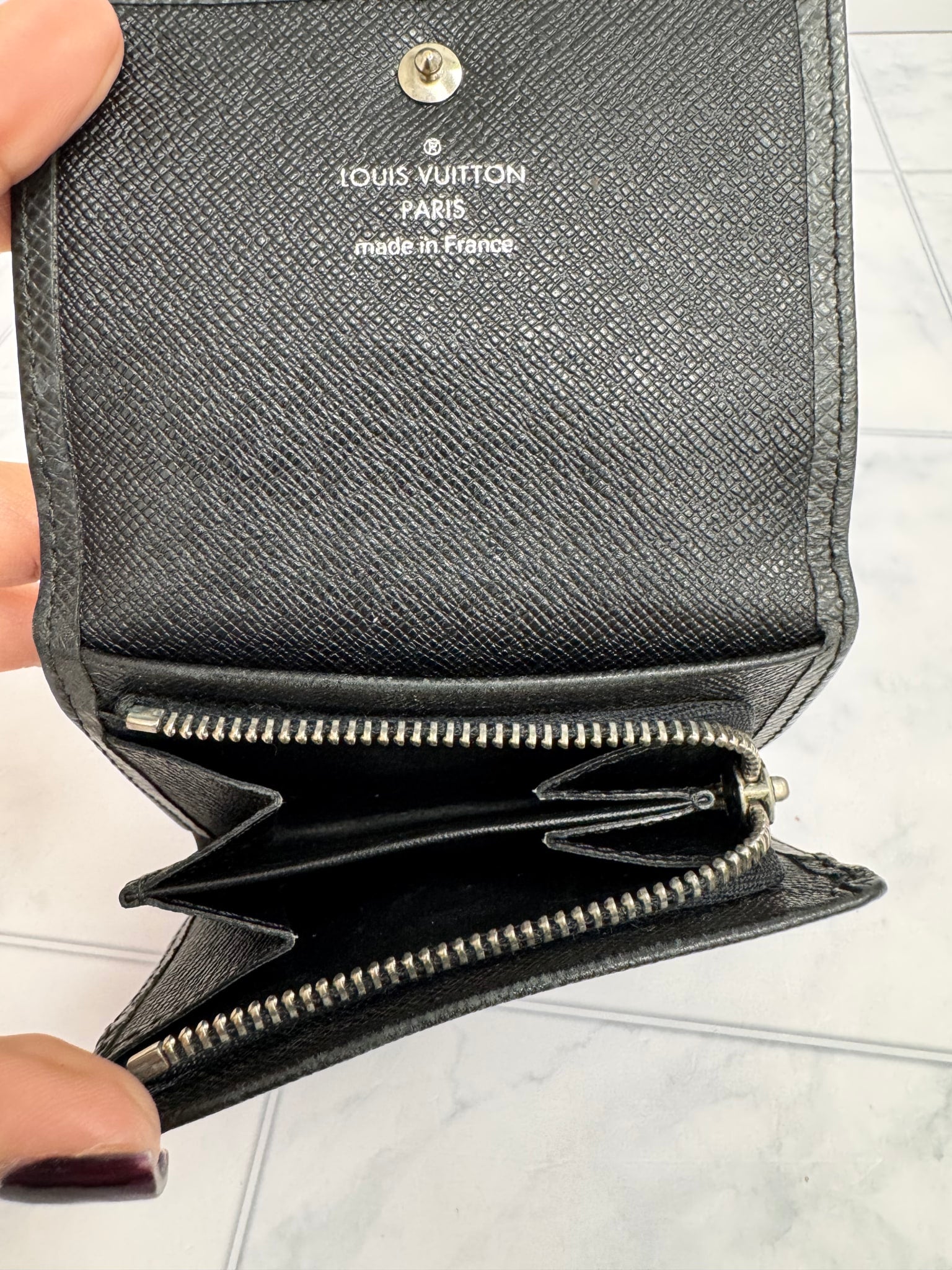 Louis Vuitton Black Taiga Leather Serguei Compact Wallet