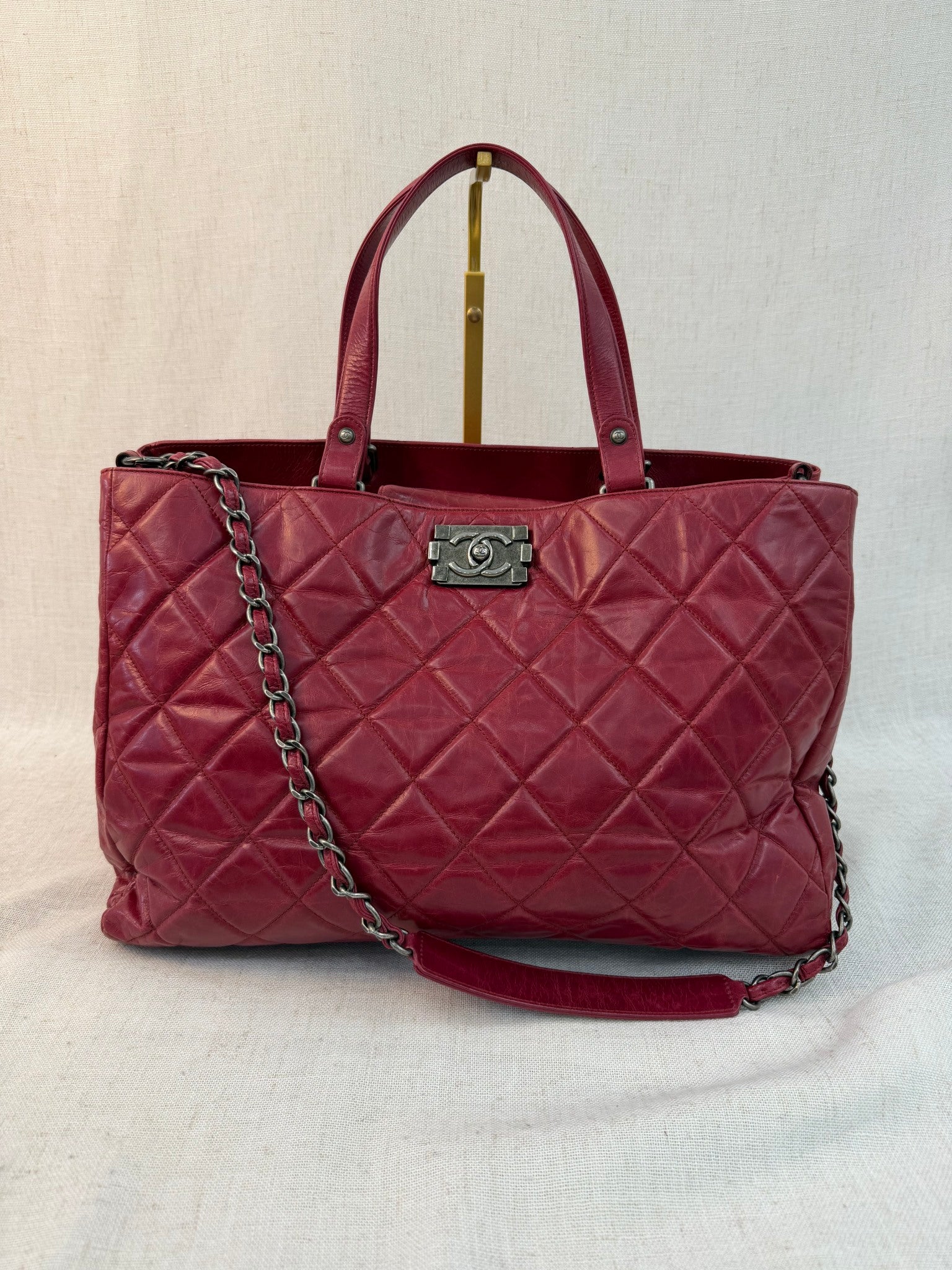 Chanel Red Calfskin Glazed Quilted Glazed Large On The Road Tote Bag