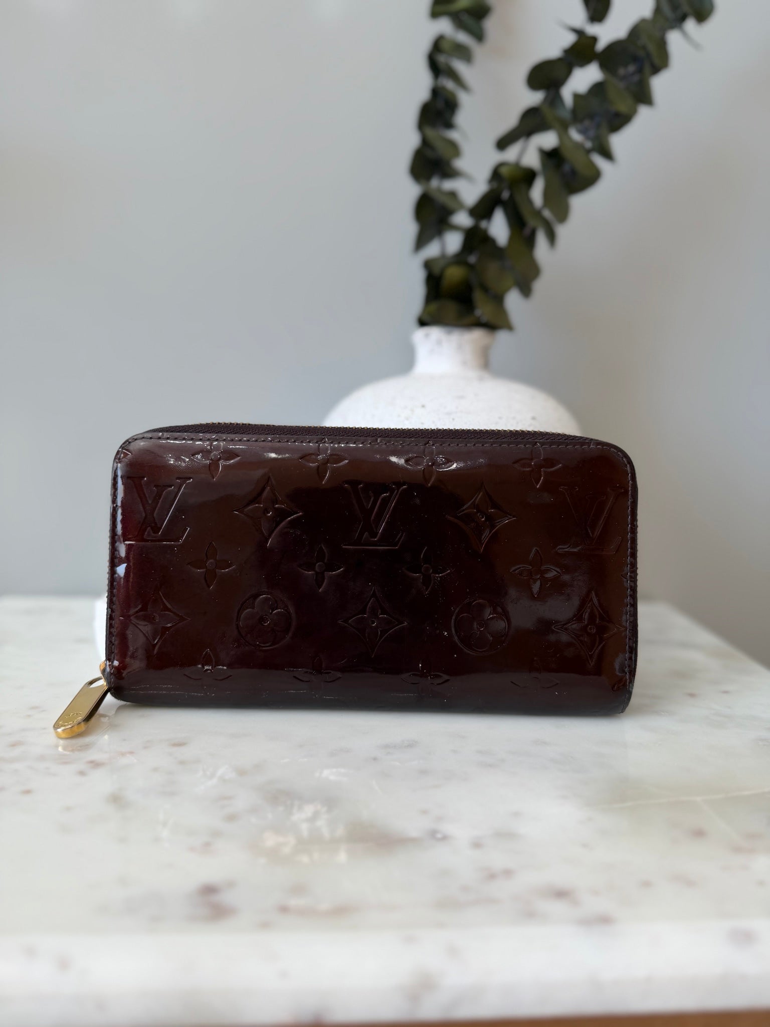 Louis Vuitton Amarante Vernis Zippy Wallet
