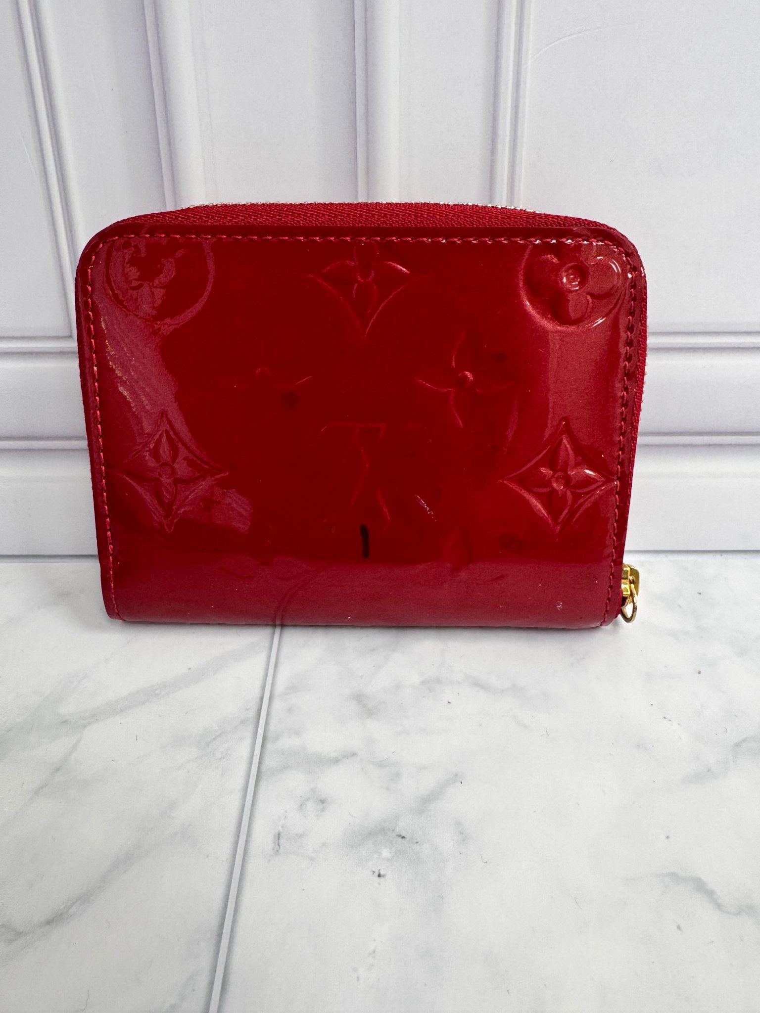 Louis Vuitton Red Vernis Monogram Zippy Compact Wallet