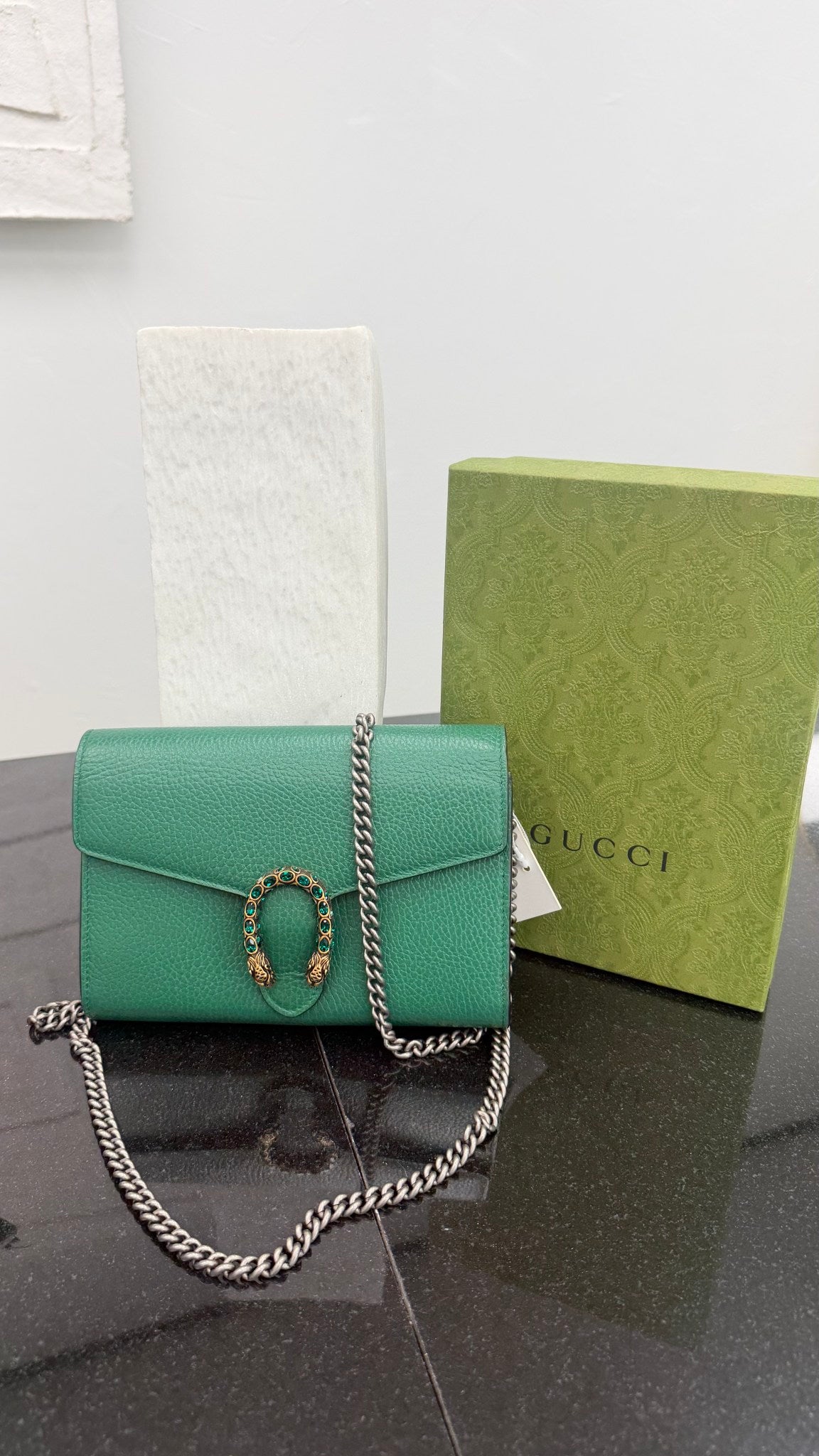 LIKE NEW - Gucci Green Grained Leather Dionysus Wallet on A Chain