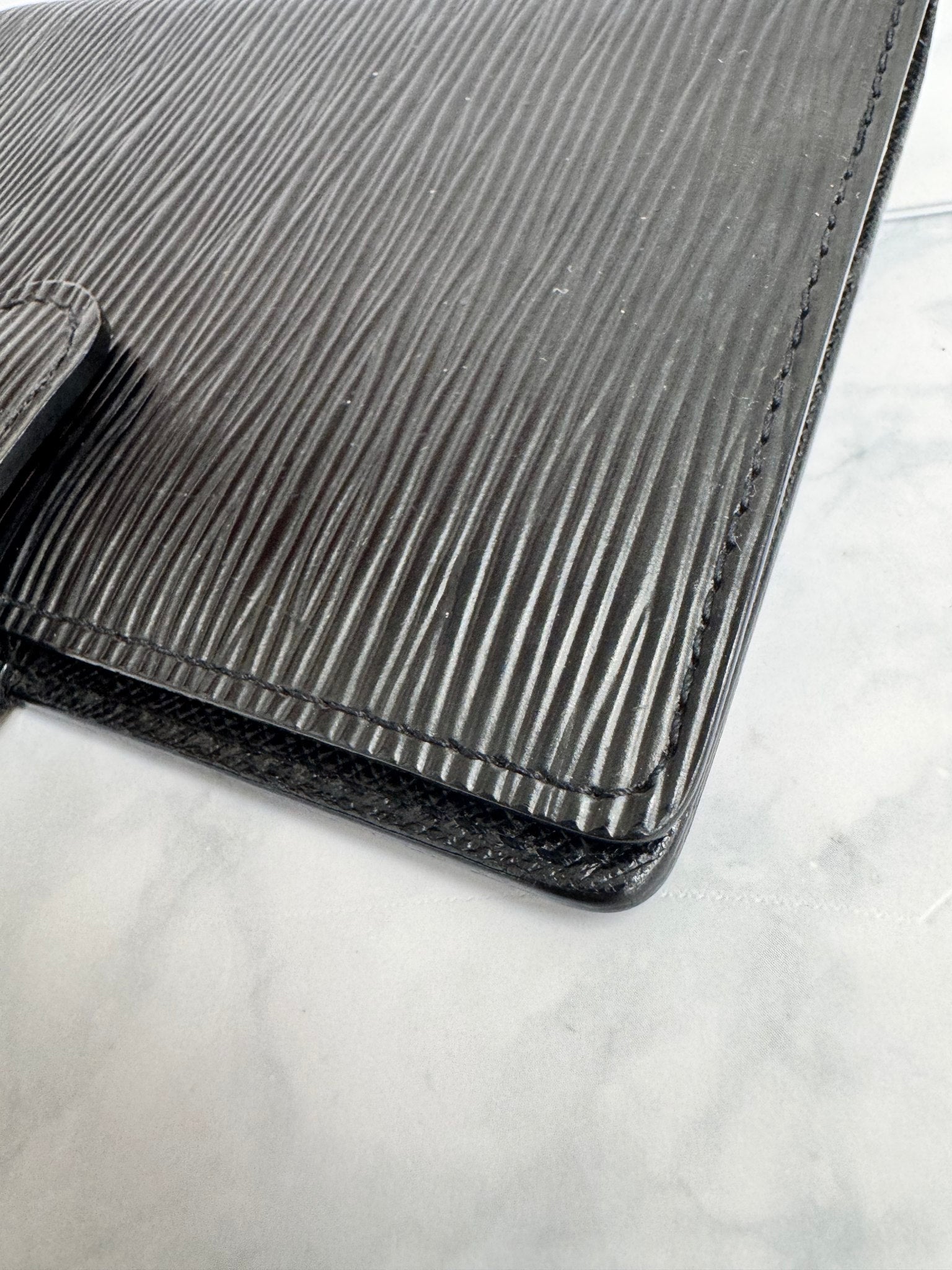 Louis Vuitton Black Epi Leather Agenda PM